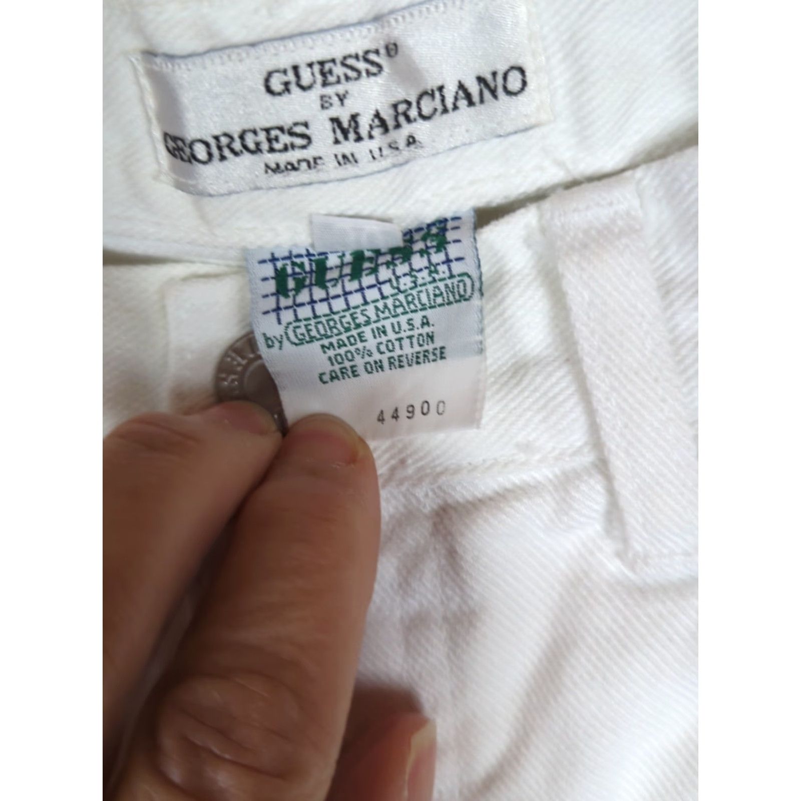 Guess VINTAGE Guess Mens Shorts Bermuda 30 White Denim 12” Inseam 100% Cotton USA Mens Shorts Baggy 90s Logo Pocket 5-Pocket Design Zip Front Size US 30 / EU 46 - 3 Thumbnail
