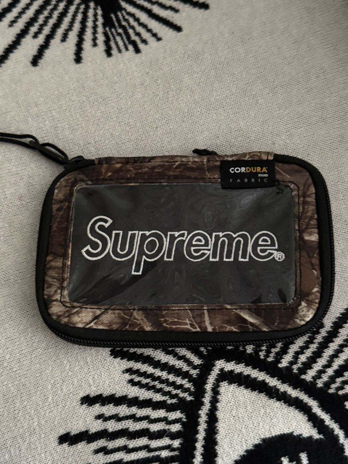 Supreme Real tree camo small zip Pouch