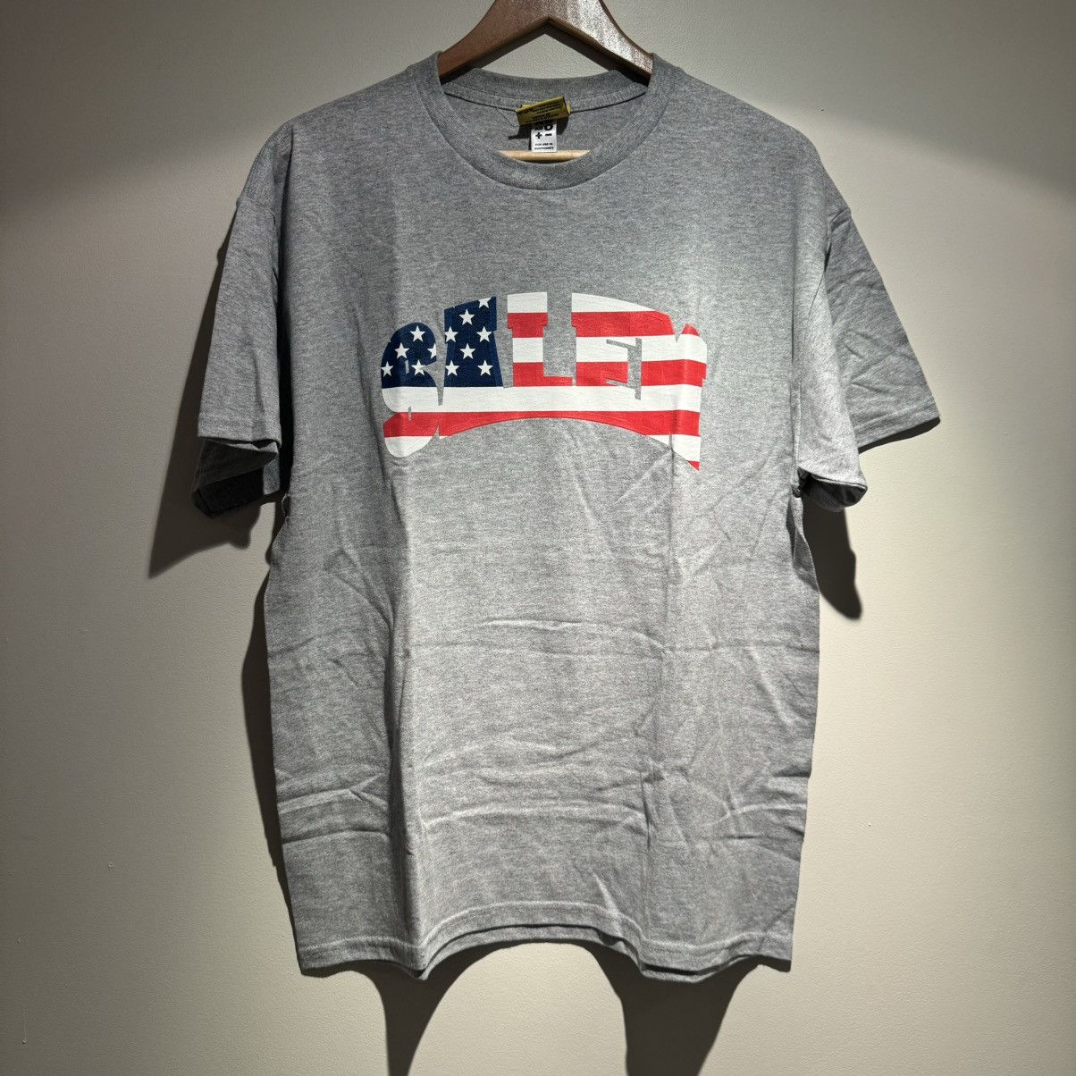Band Tees Salem American Flag T Shirt Size US L / EU 52-54 / 3 - 1 Thumbnail