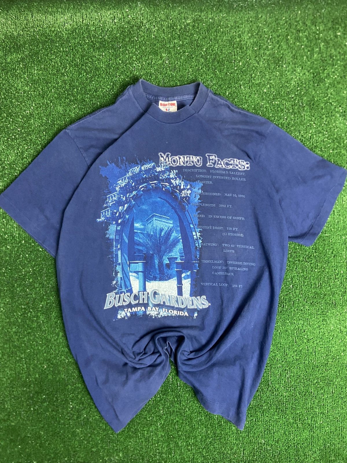 Other Vintage Busch Gardens Tampa Bay Tee Size US L / EU 52-54 / 3 - 1 Thumbnail