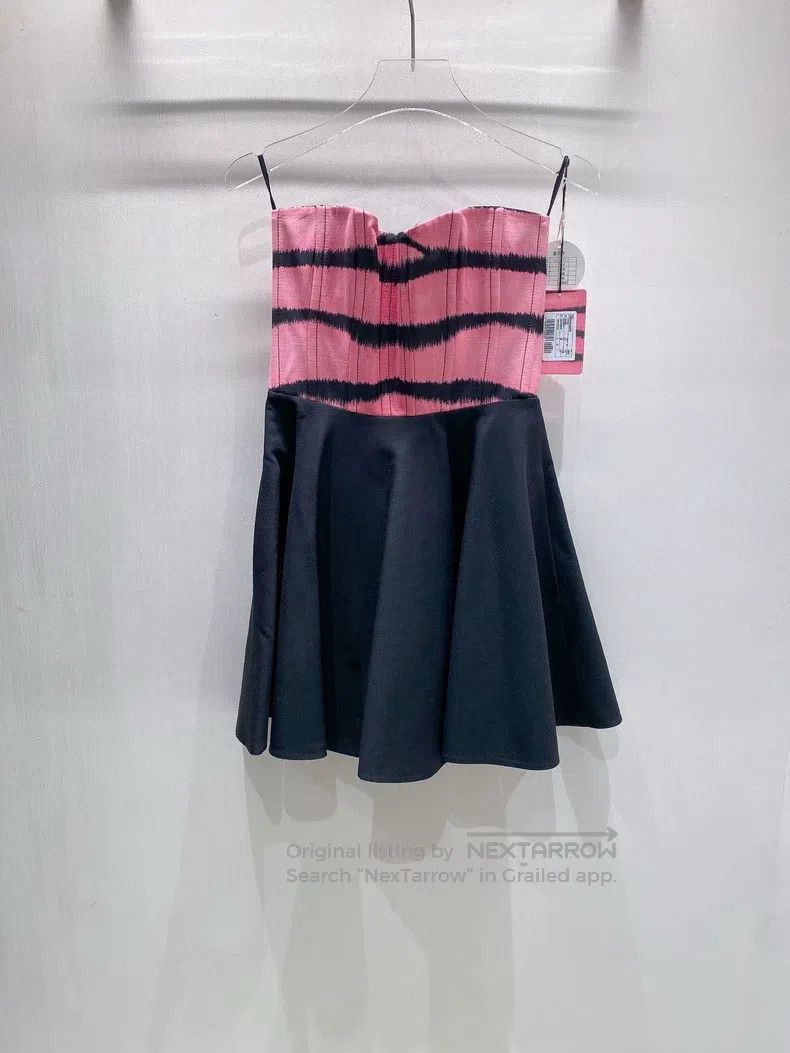 Valentino Valentino dress Size S / US 4 / IT 40 - 1 Thumbnail