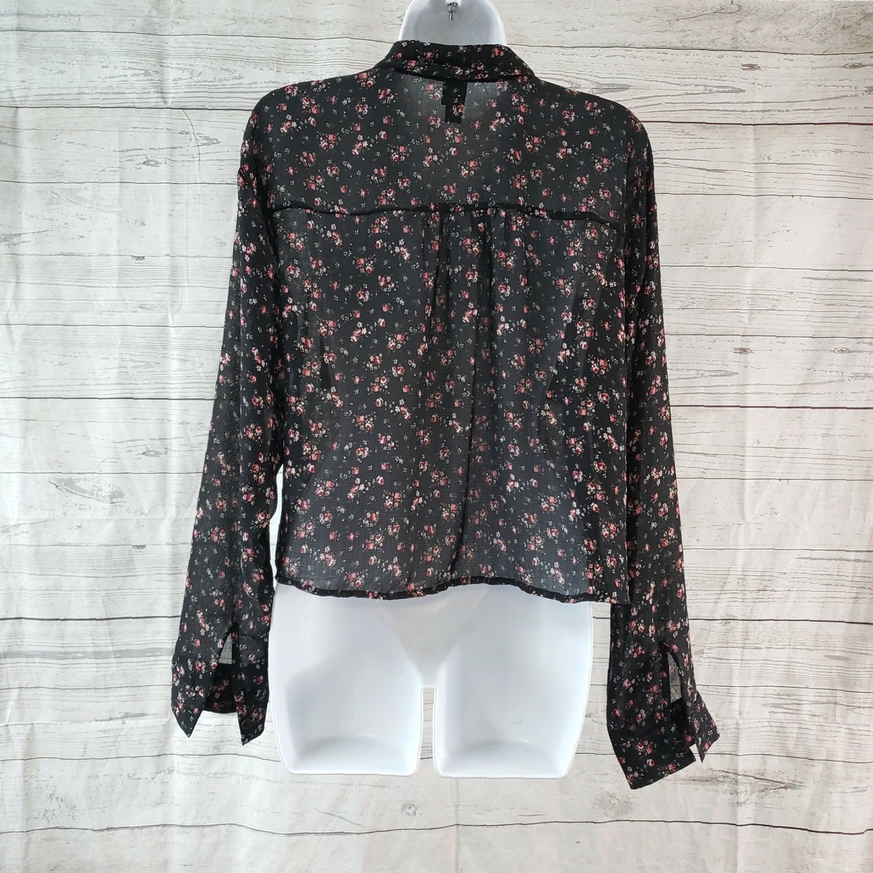 Vintage Wild Fable Womens Button Front Top Cropped Black Floral Sheer Size M Size M / US 6-8 / IT 42-44 - 4 Thumbnail