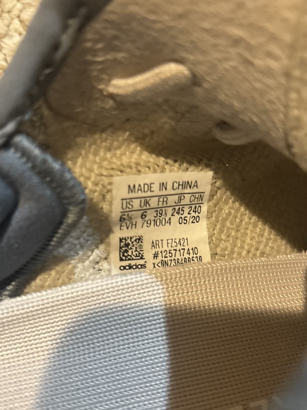 Adidas Adidas Yeezy Boost 350 V2 Size US 6.5 / EU 39-40 - 8 Thumbnail