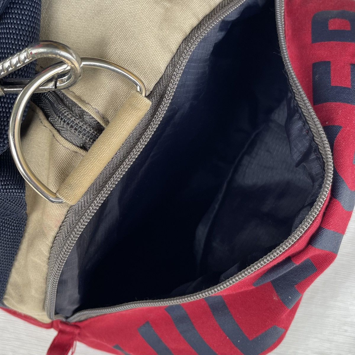 Tommy Hilfiger Multi-Colour Tommy Hilfiger Duffle Gym/Travel Bag Size ONE SIZE - 10 Thumbnail