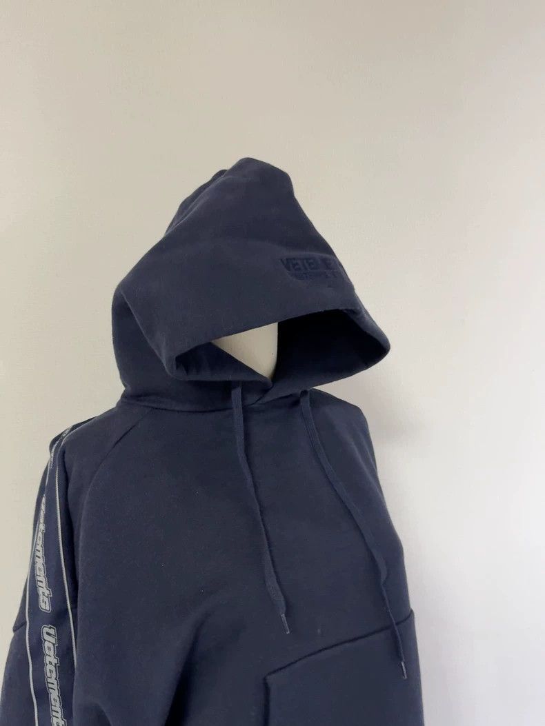 Vetements Vetements Sweatshirt Size US M / EU 48-50 / 2 - 6 Thumbnail