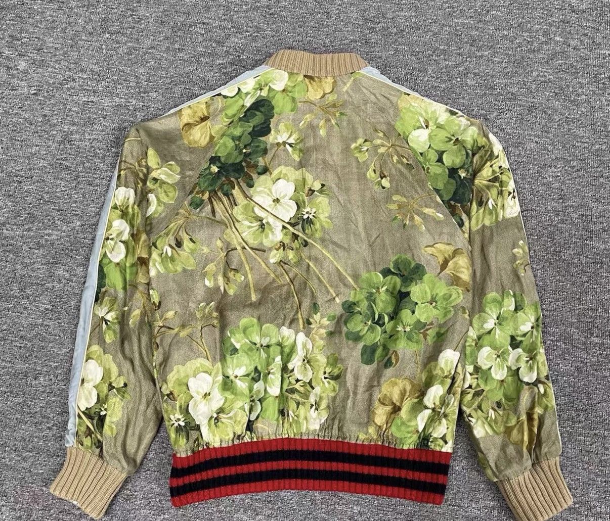 Gucci Gucci All-Over Floral Print Casual Jacket J16 Size US S / EU 44-46 / 1 - 2 Thumbnail