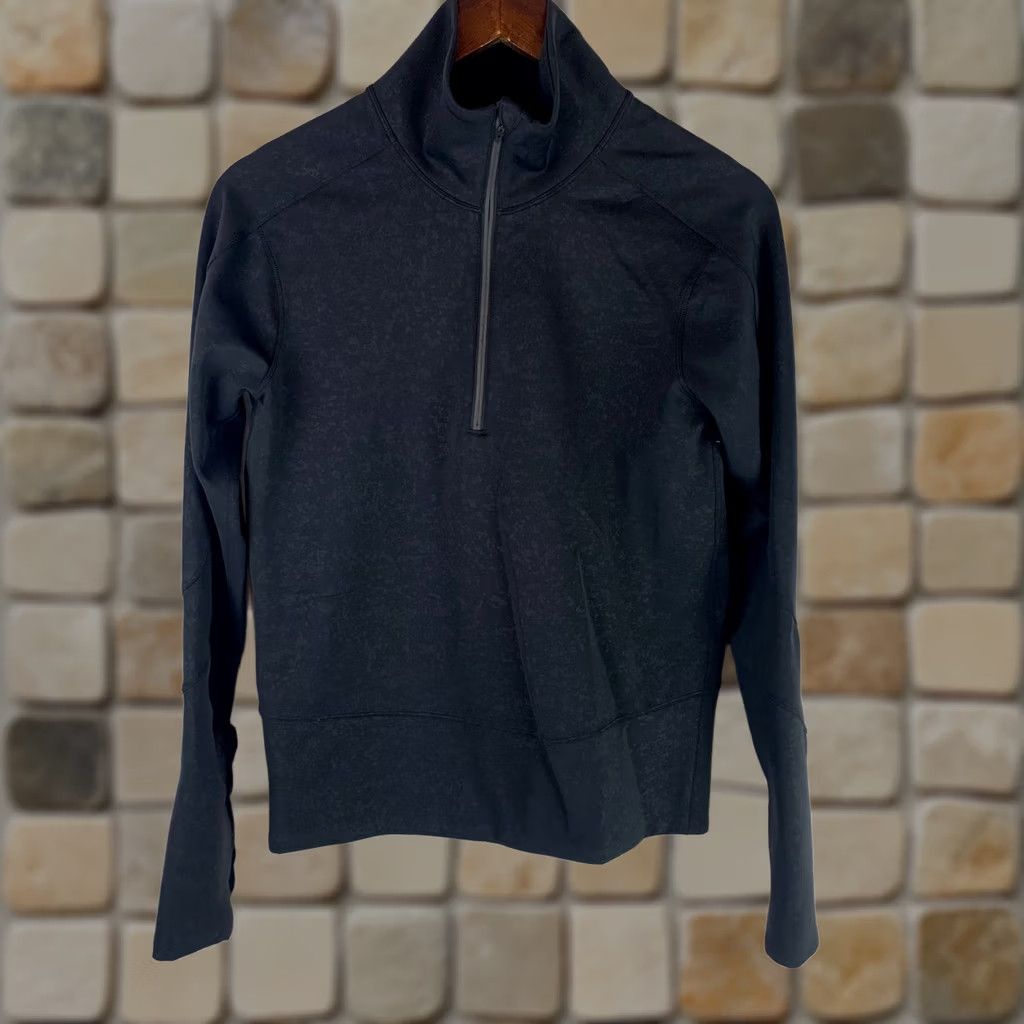 Lululemon Lululemon Basic Jacket Womens S Black Half Zip Pullover Women Tonal Camo Thumbholes Activewear Size S / US 4 / IT 40 - 1 Thumbnail