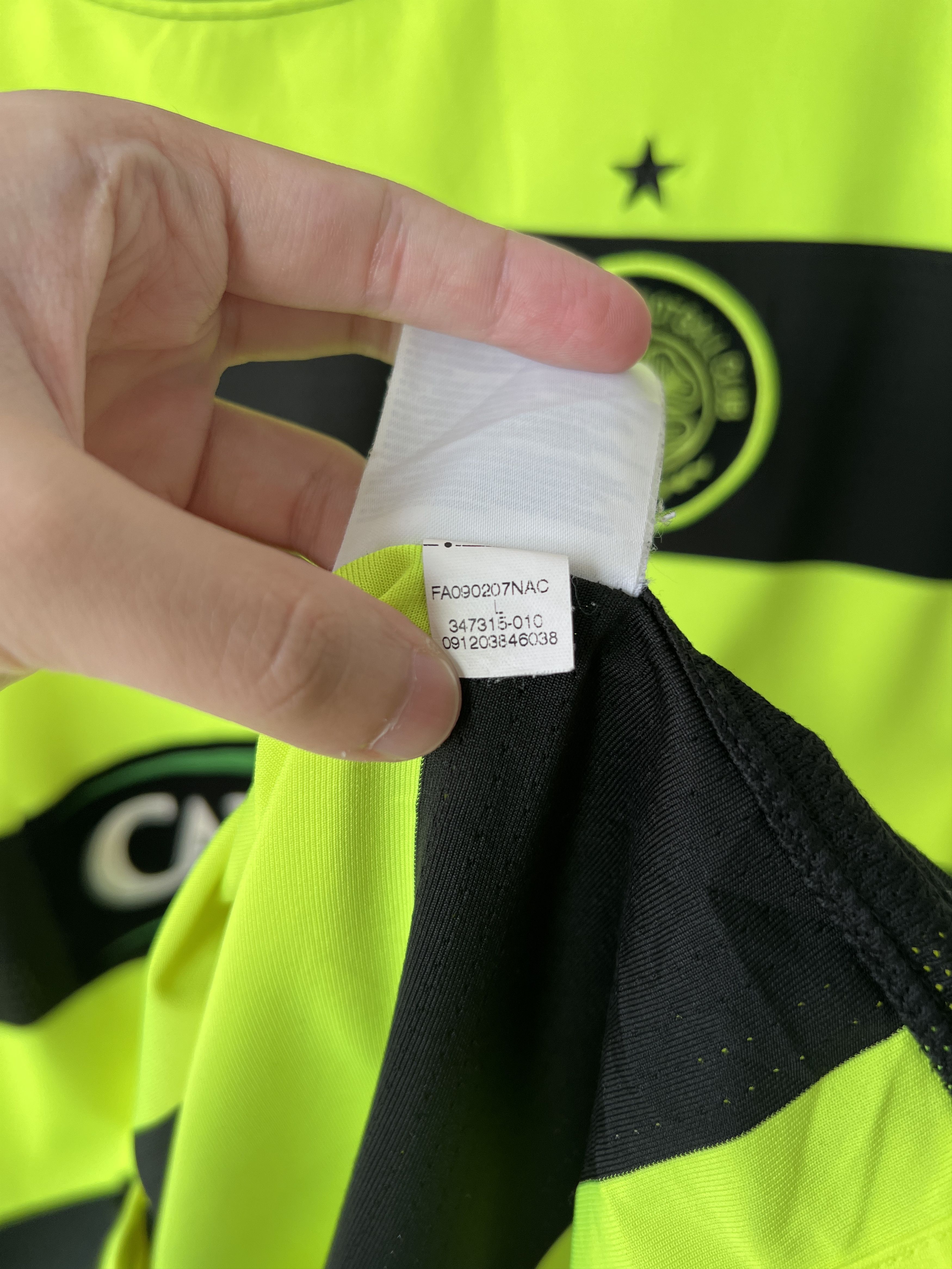 Nike (L) Celtic 2009-10 Away Kit Keane #7 Size US L / EU 52-54 / 3 - 4 Thumbnail