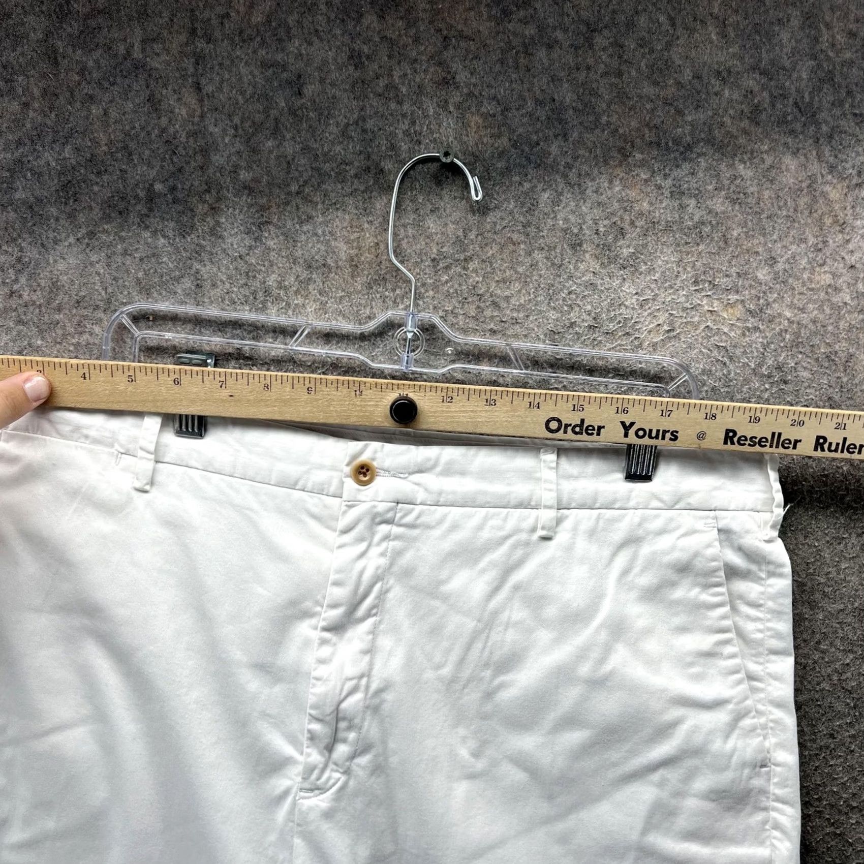 Polo Ralph Lauren Polo Ralph Lauren Shorts Mens 40 White Stretch Chino Flat Front Casual Size US L / EU 52-54 / 3 - 7 Thumbnail