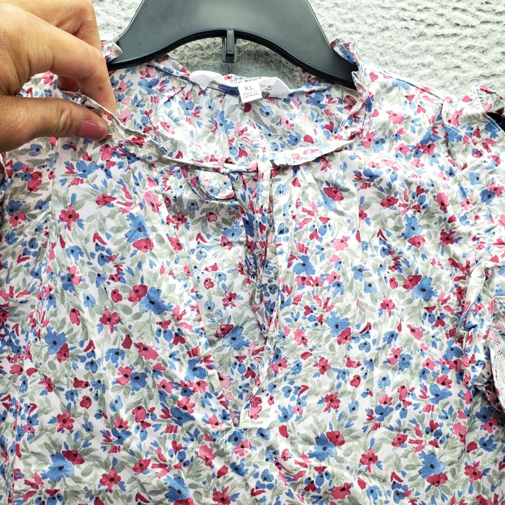 BB Dakota BB Dakota Steve Madden Ditsy Top Women XL Multicolor Floral Sleeveless Tie Front Size XL / US 12-14 / IT 48-50 - 6 Thumbnail