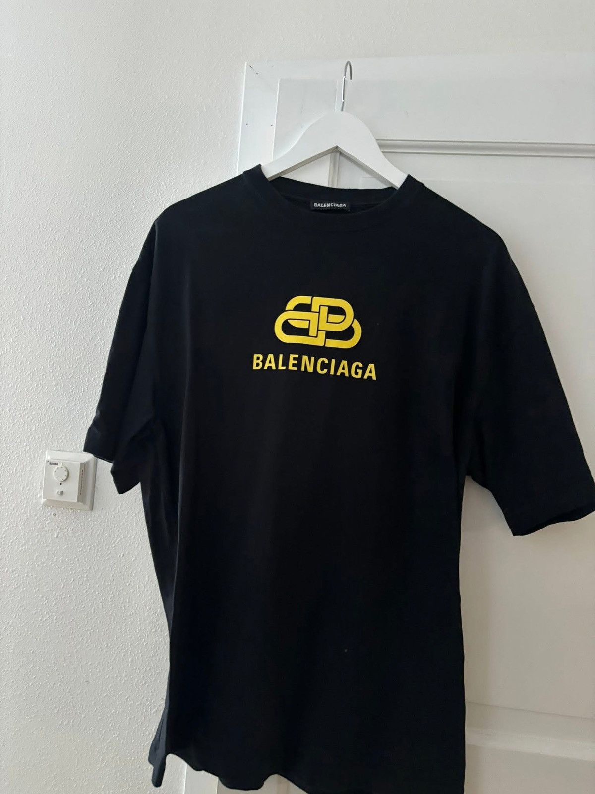 Balenciaga Logo tee Size US L / EU 52-54 / 3 - 1 Thumbnail