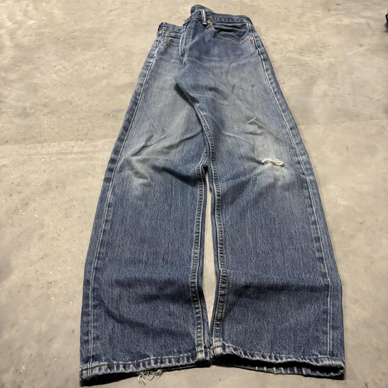 Levi's × Vintage Crazy Vintage Y2K/2000s Grunge Levis Medium Wash Essential Denim Jeans! Size US 36 / EU 52 - 3 Thumbnail