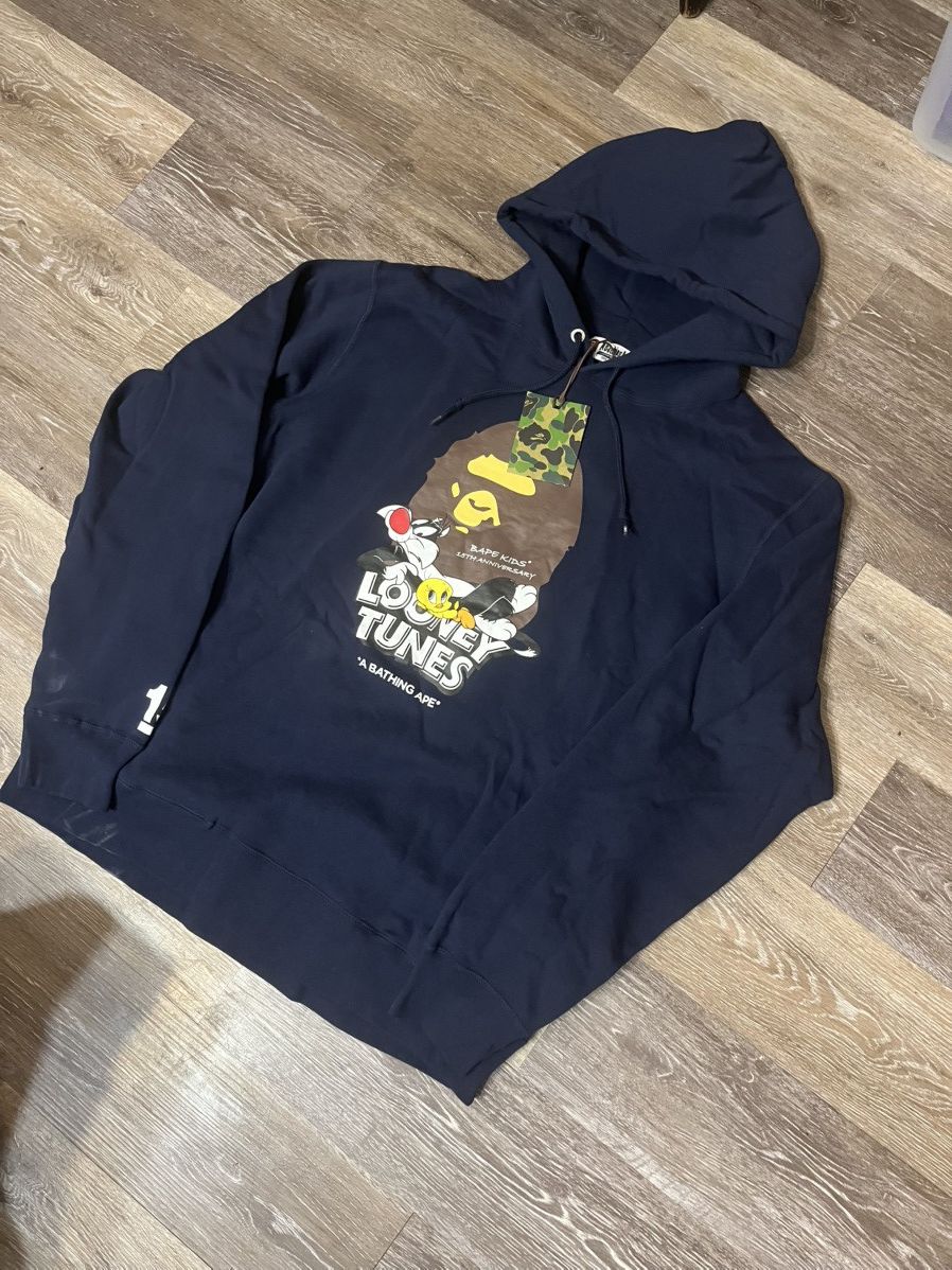 Bape × Warner Bros A Bathing Ape X Looney Toons Limited Pullover Graphic Hoodie Size US XXL / EU 58 / 5 - 1 Thumbnail