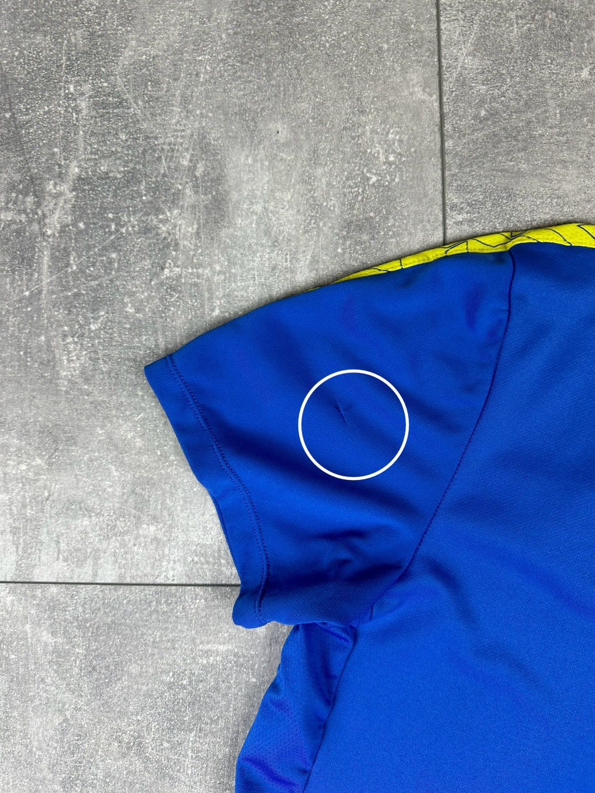 Umbro Umbro Everton FC 2015/16 Training Football Soccer Jersey Size US M / EU 48-50 / 2 - 13 Thumbnail