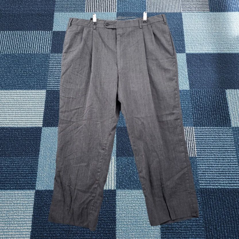 Jos. A. Bank Jos A Bank Dress Pants Mens 40 Wool Pleated Gray Straight Mid-Rise Long Size US 40 / EU 56 - 1 Thumbnail
