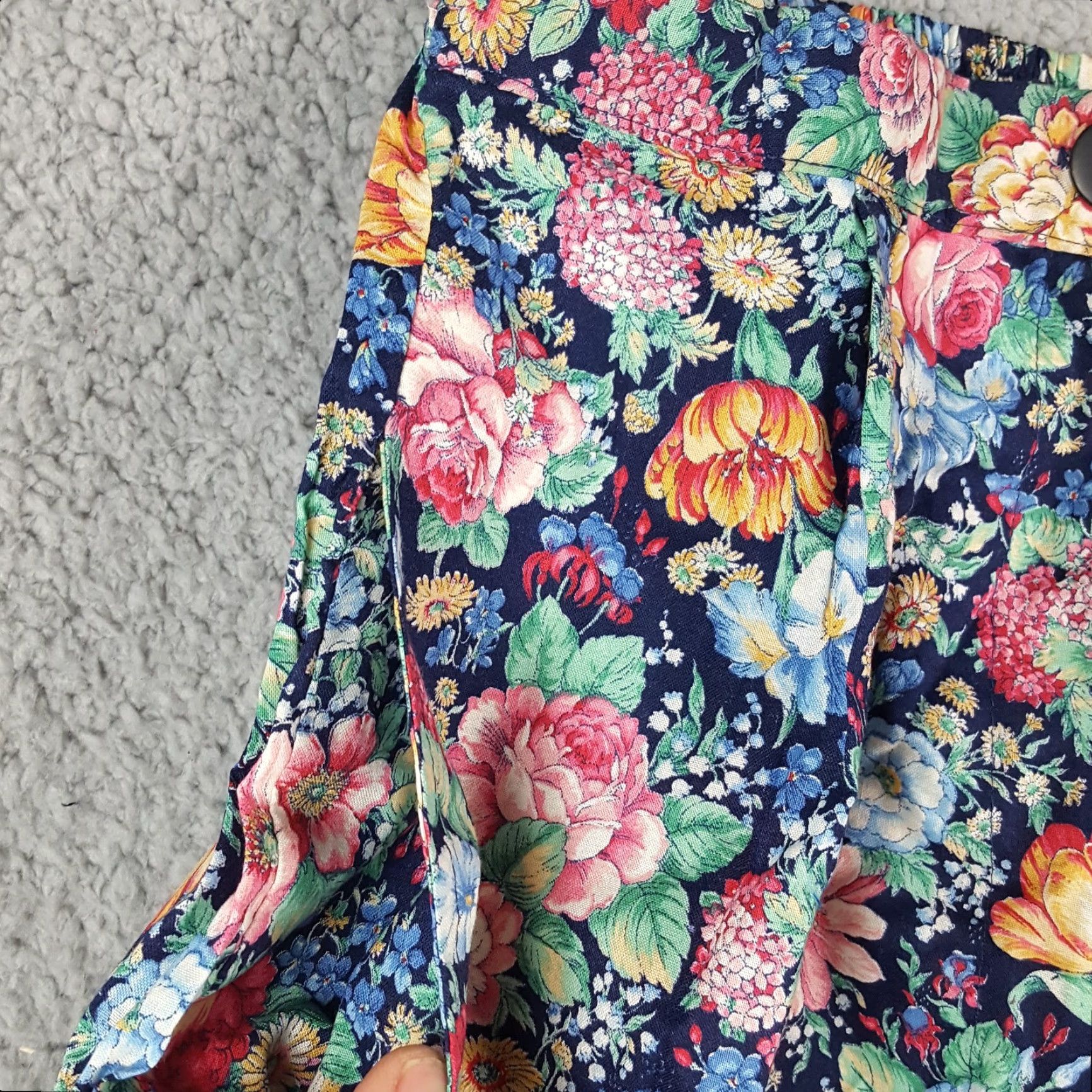 Vintage VINTAGE Infinity Chic Floral High Waist Lounge Shorts Sz Small Relaxed Blue 80s Bohemian Womens Size 28" / US 6 / IT 42 - 3 Thumbnail