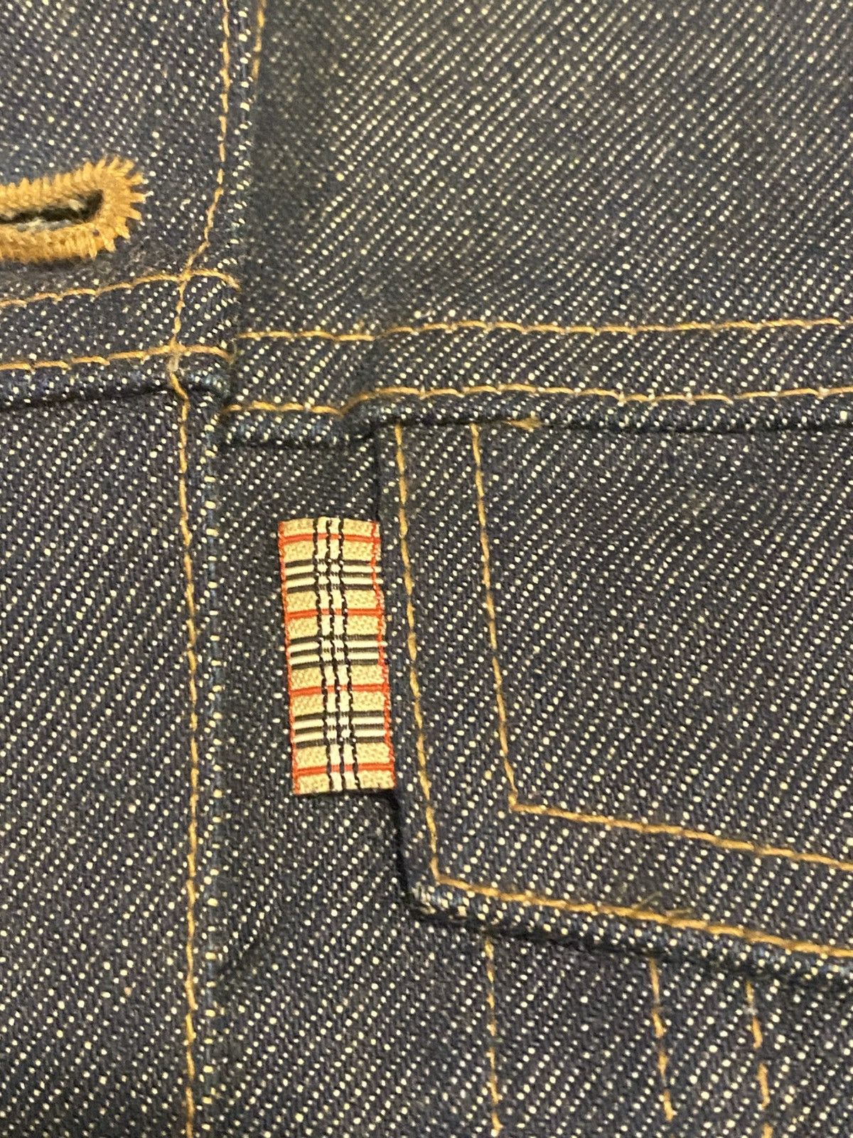 Burberry × Designer × Japanese Brand VINTAGE BURBERRY BLUE LABEL RAW DENIM JACKET Size XS / US 0-2 / IT 36-38 - 3 Thumbnail