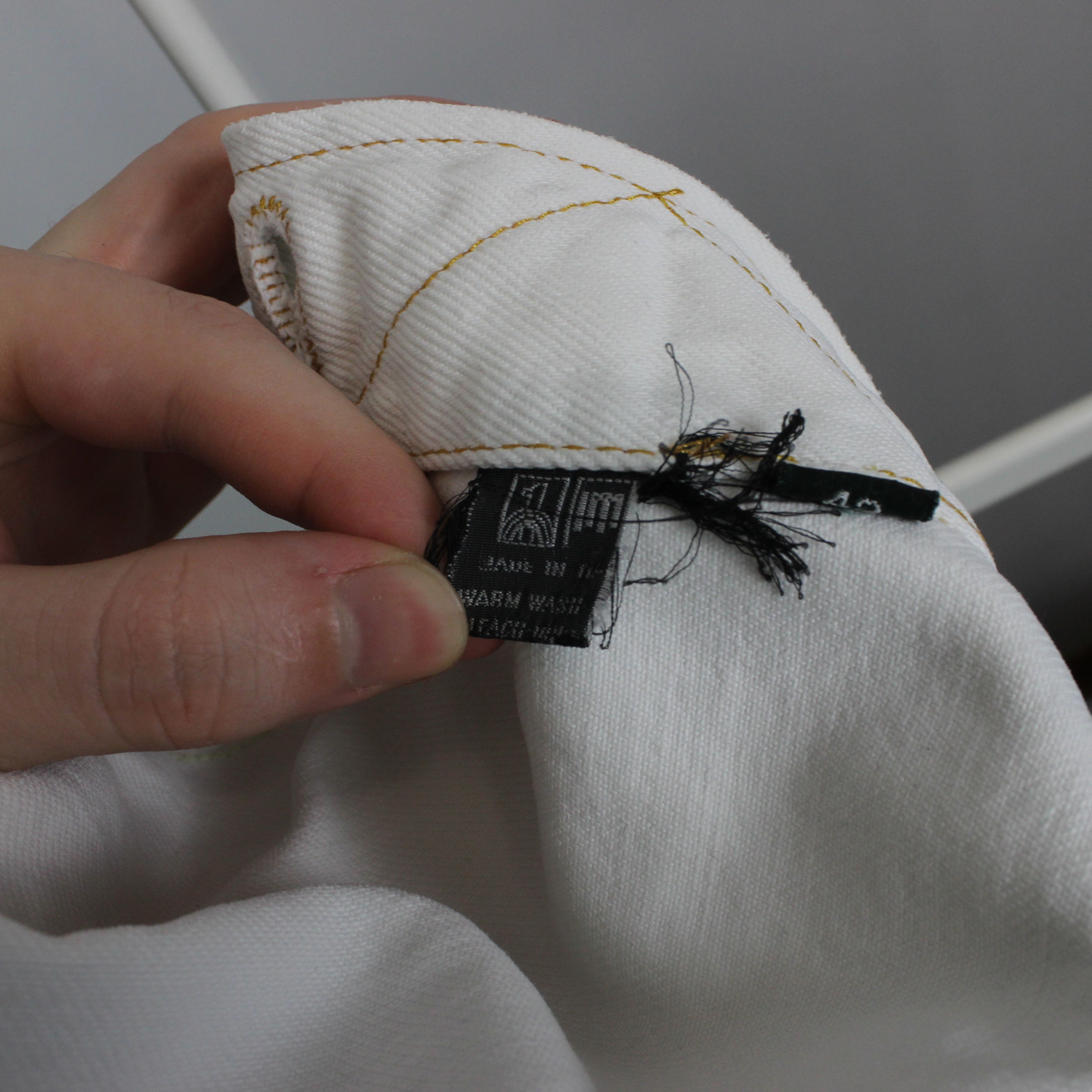Valentino Valentino denim jacket vintage white heavy L XL Size US L / EU 52-54 / 3 - 8 Thumbnail