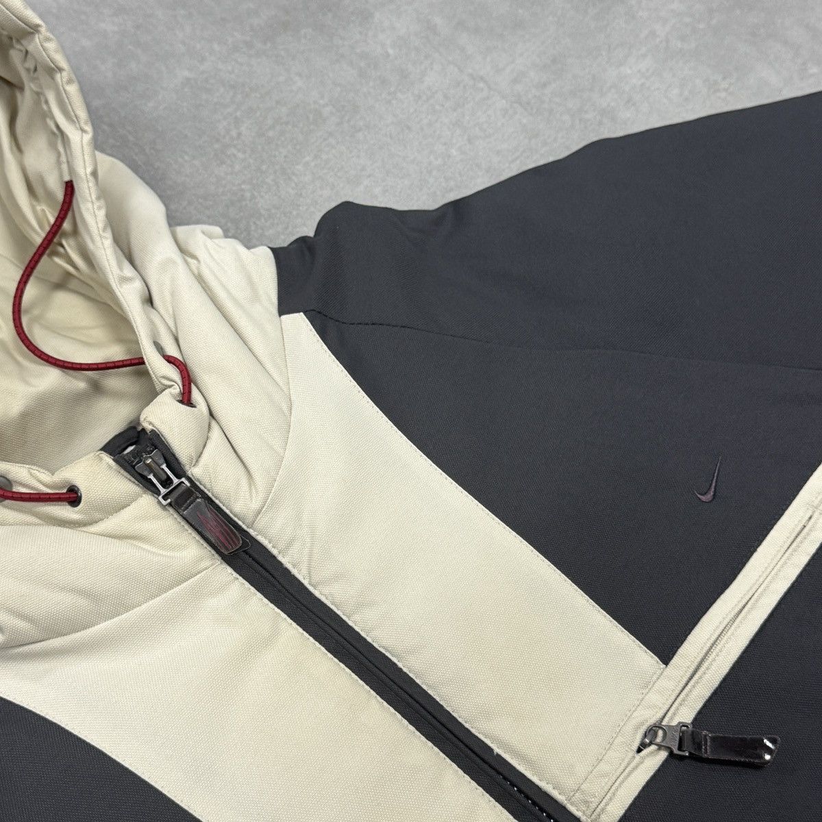 Nike Vintage Nike Nylon Insulated Hooded Jacket 90s Men Size M Size US M / EU 48-50 / 2 - 10 Thumbnail
