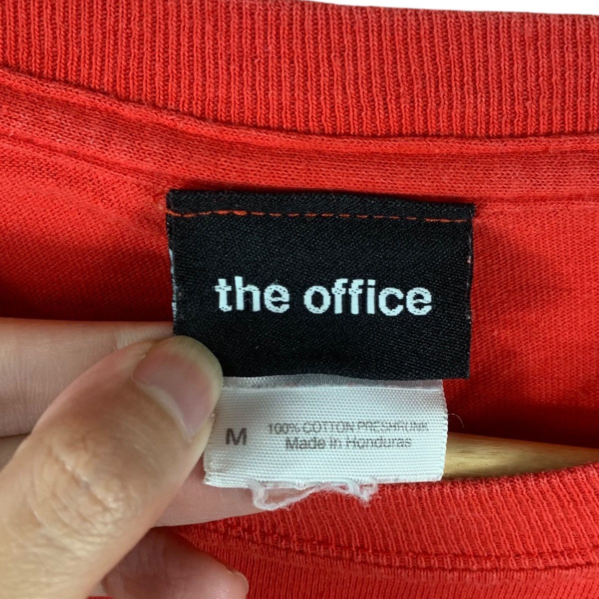 Other Vintage THE OFFICE SERIES DUNDER MIFFLIN PAPER COMPANY Size US M / EU 48-50 / 2 - 4 Thumbnail