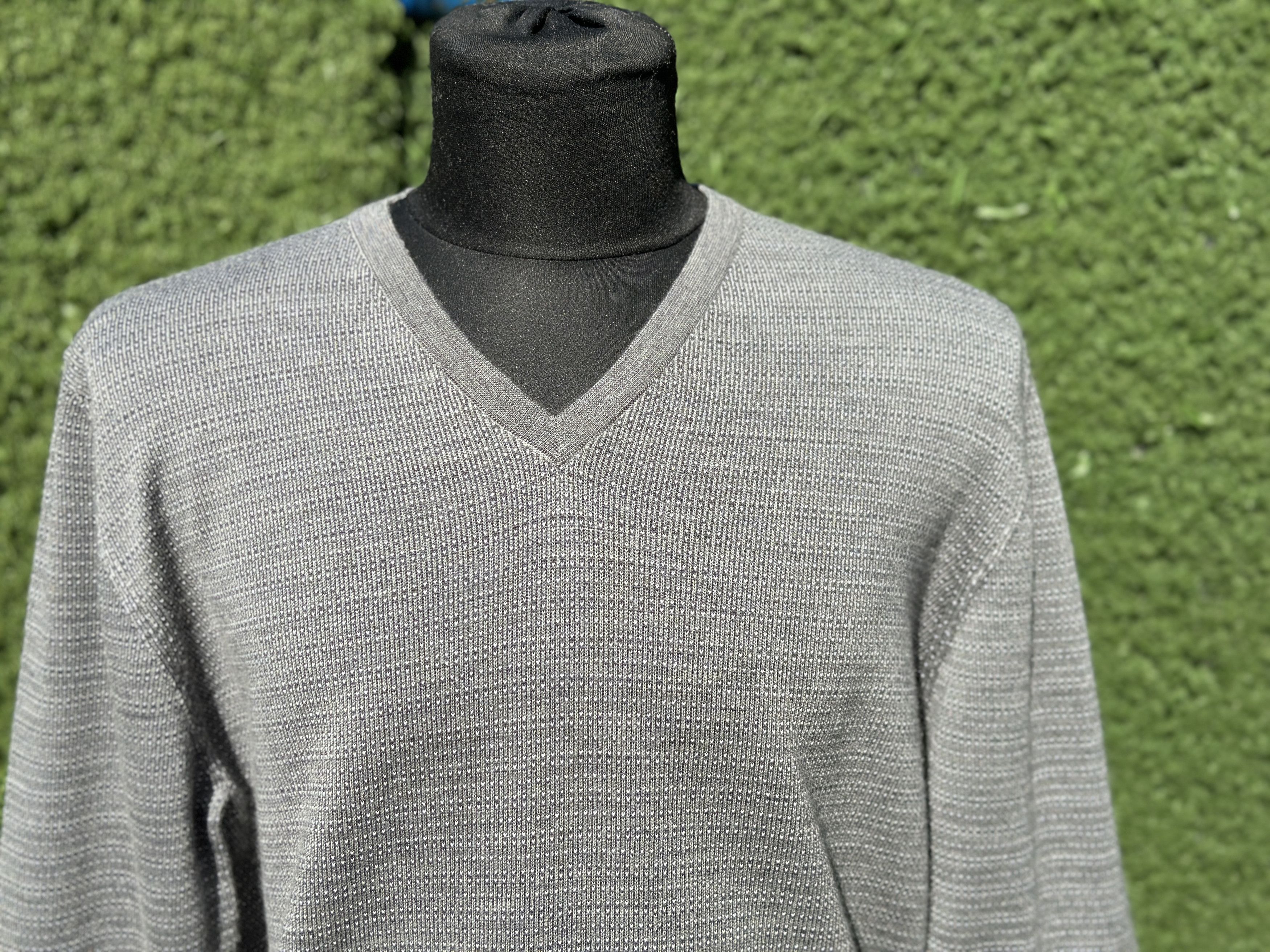 Prada Prada Milano V Neck Light Sweater Pullover Striped Size 52 L Size US L / EU 52-54 / 3 - 5 Thumbnail