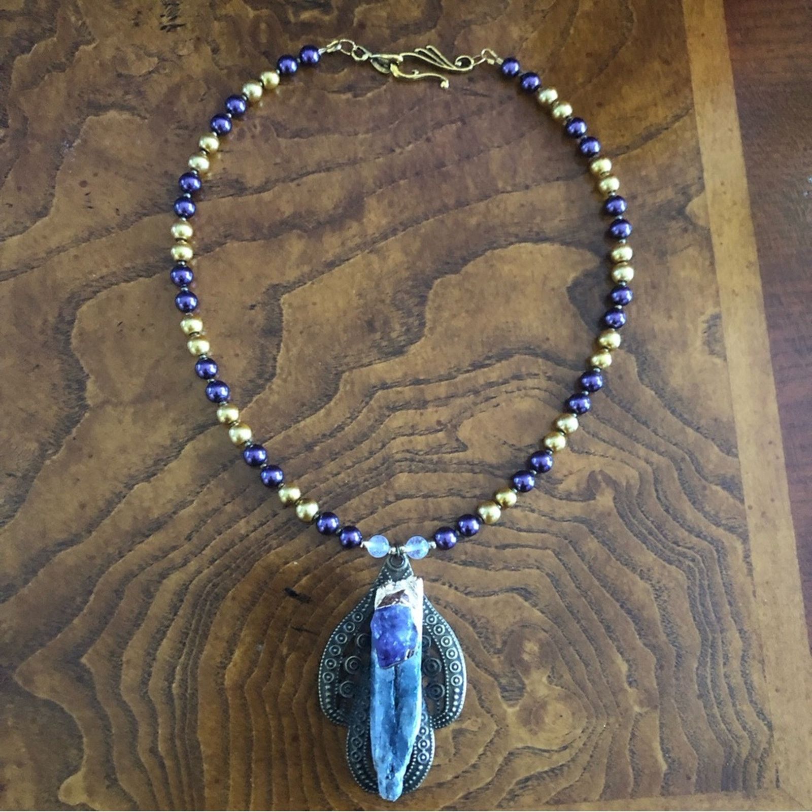 Handmade Handcrafted repurpose kyanite and amethyst Pearl necklace Size ONE SIZE - 8 Thumbnail