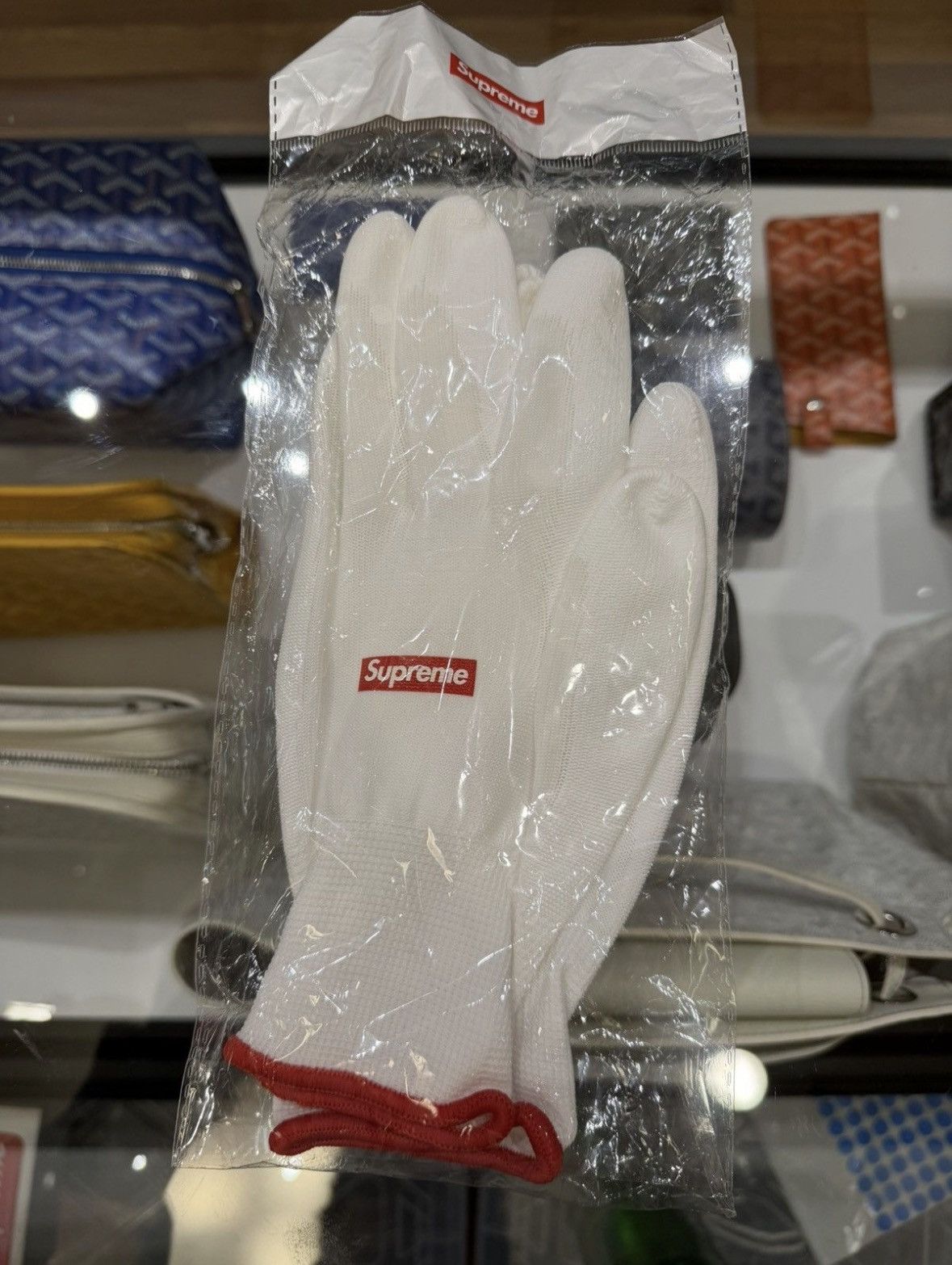 Supreme Supreme rubber gloves Size ONE SIZE - 2 Thumbnail