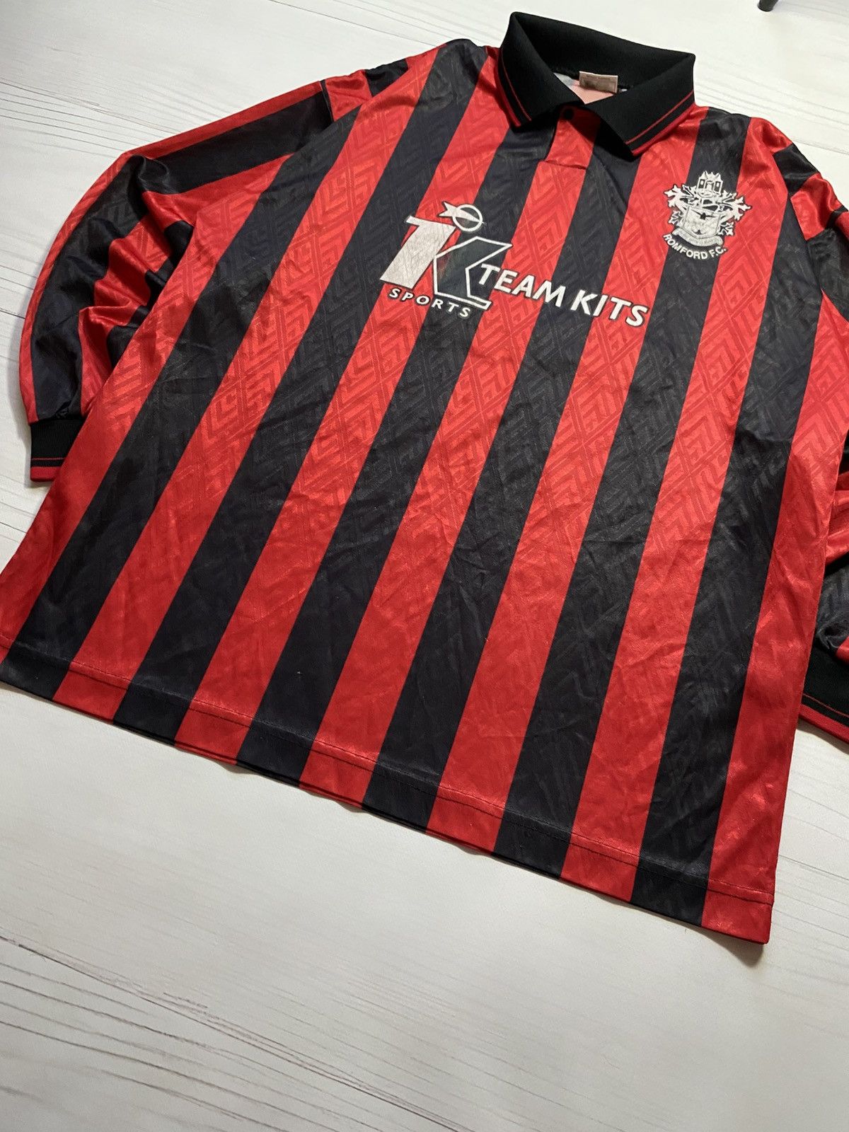 Vintage Vintage Romford F.C. Home Shirt 1992–95 #10 Match Worn Size US XL / EU 56 / 4 - 6 Thumbnail