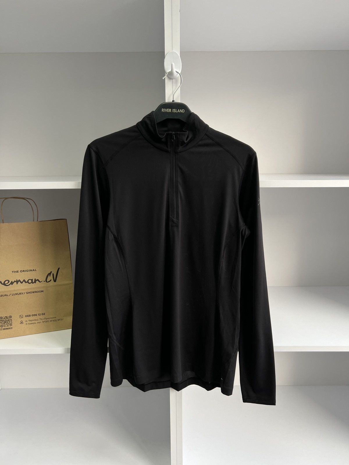 Arc'teryx × Vintage Vintage Arc’teryx Termo Black Long sleeve t-shirt Size US L / EU 52-54 / 3 - 8 Thumbnail