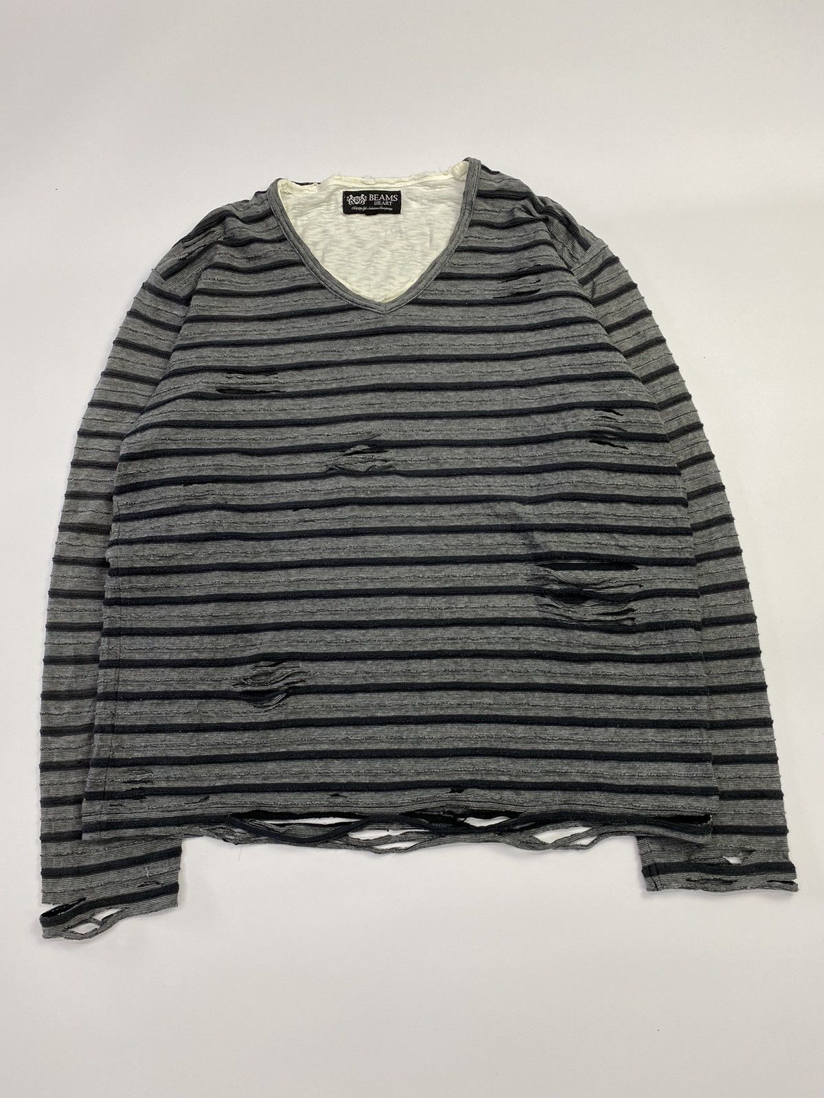Beams Plus × GOSTAR DE FUGA × KMRii Distressed beams heart longsleeve gothic style Size US M / EU 48-50 / 2 - 3 Thumbnail