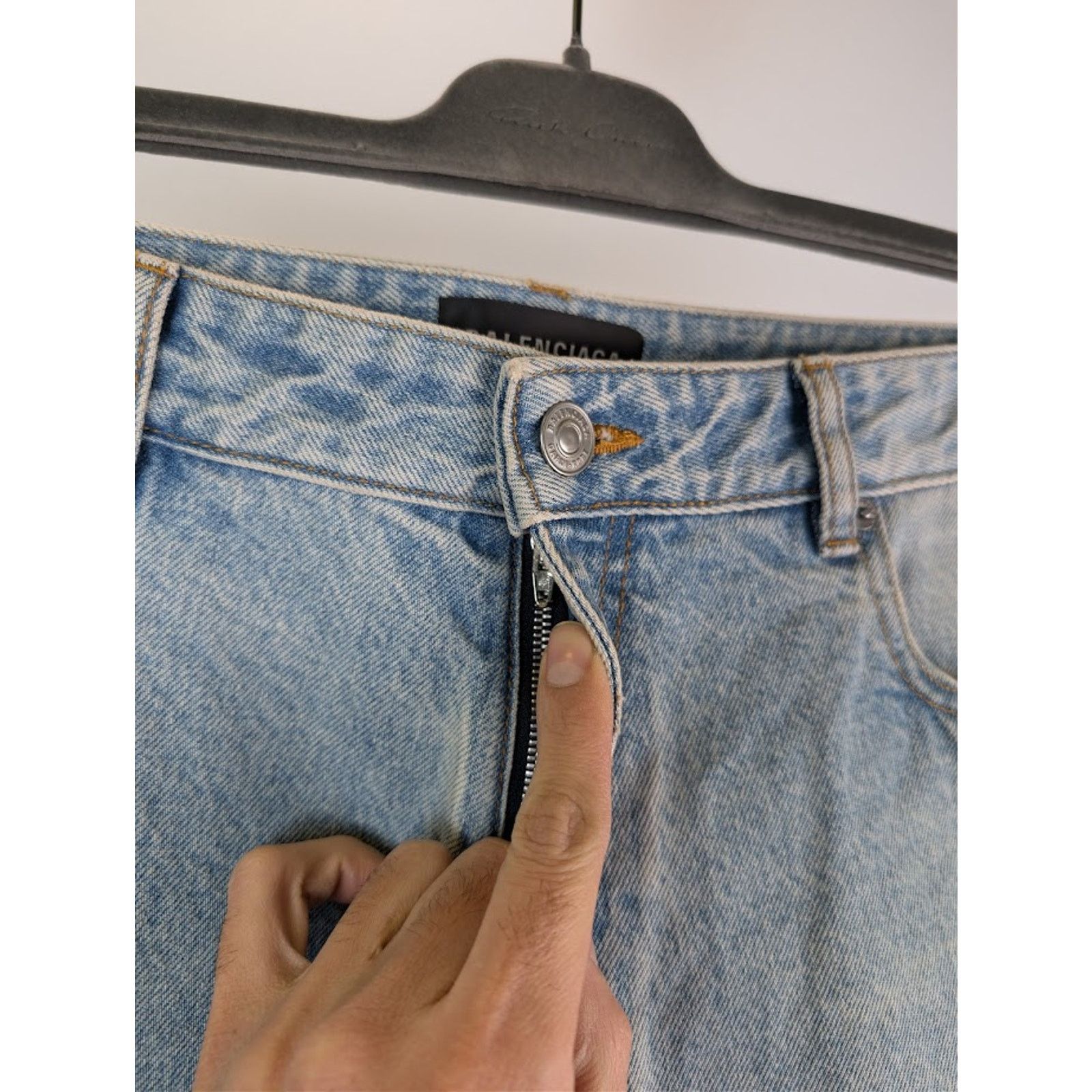 Balenciaga o1rshd1 Flared Denim Pants in Light Indigo/Madder Size US 33 - 7 Thumbnail