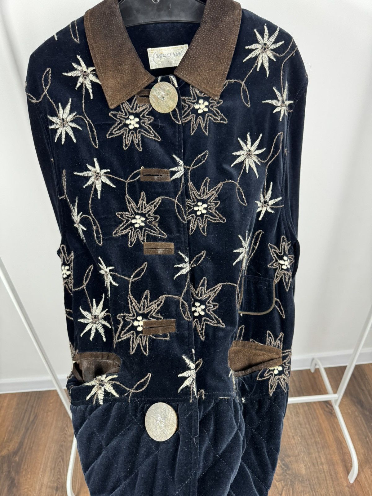 Sportalm Kitzbuhel Sportalm Vintage Embroidered Velvet Jacket Leather Collar 38 Size XL / US 12-14 / IT 48-50 - 8 Thumbnail