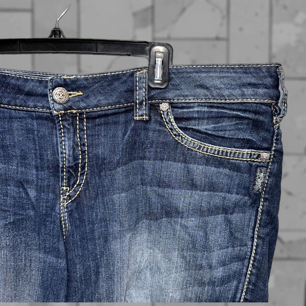Silver Jeans Co. Silver Jeans SUKI SHORT Womens Denim Blue Jean Shorts Size 46 Regular Waist 46in Blue Vintage No Mens Womens Boys Girls Size 32" / US 10 / IT 46 - 1 Thumbnail