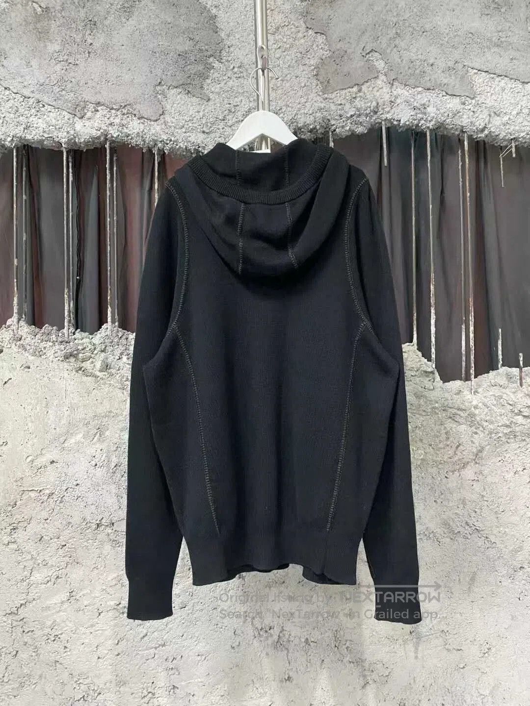 Louis Vuitton Louis Vuitton Black Wool Hoodie Size L. Size US L / EU 52-54 / 3 - 2 Thumbnail