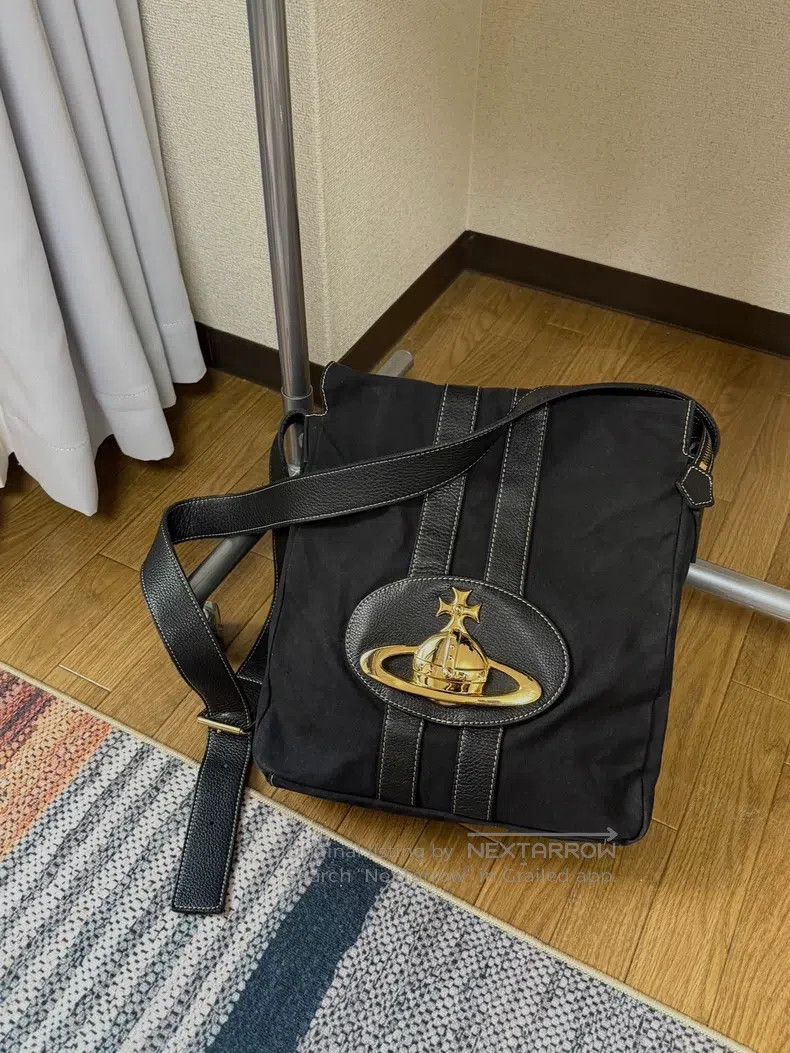 Vivienne Westwood Vivienne Westwood size os Extra Large Saturn Crossbody Bag Size ONE SIZE - 1 Thumbnail