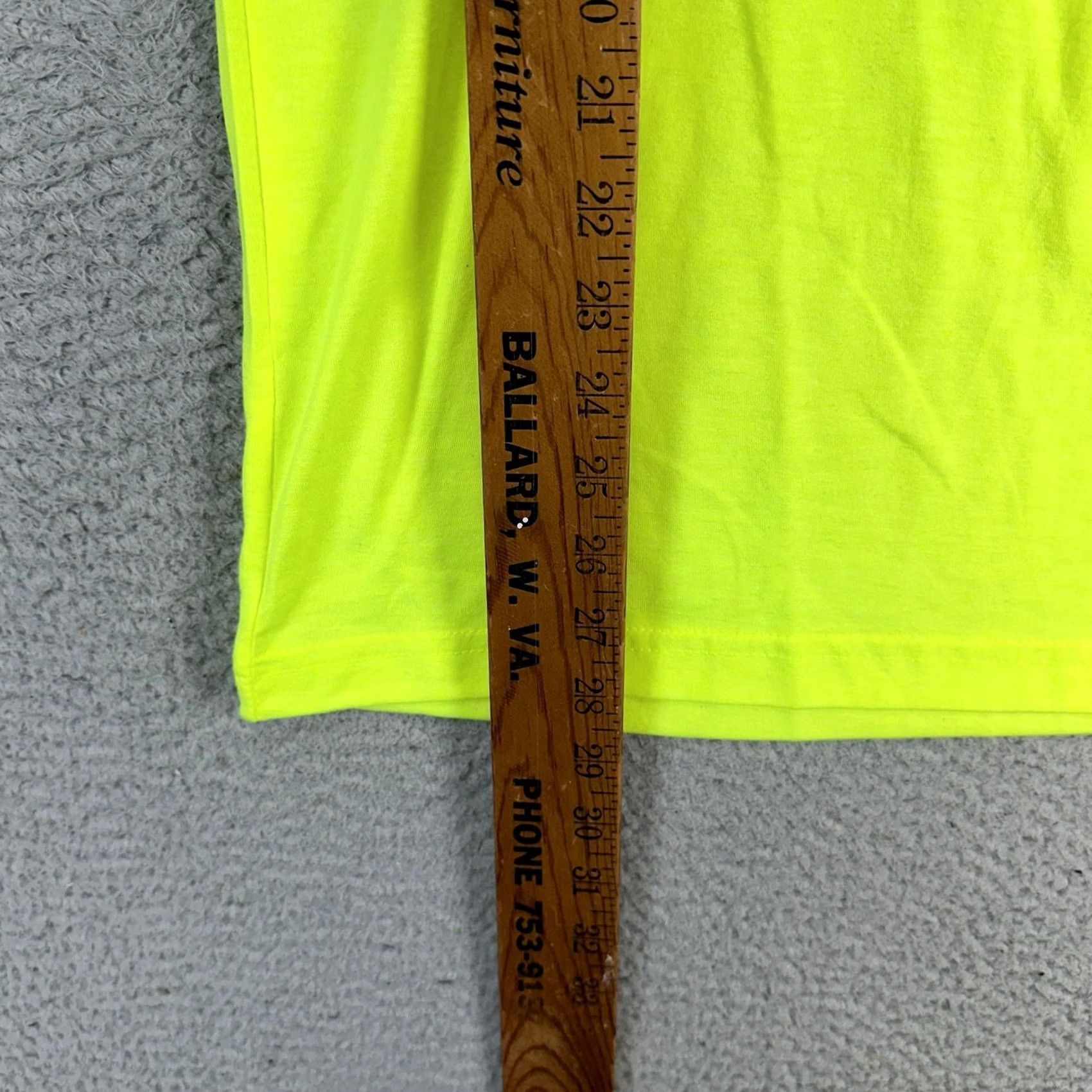 Wrangler Wrangler Workwear T-Shirt Mens Medium Neon Yellow Crewneck Short Sleeve Tee NEW Size US M / EU 48-50 / 2 - 7 Thumbnail