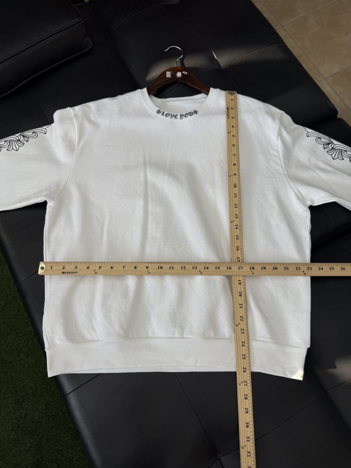 Chrome Hearts Chrome Hearts “Love You” Crewneck Size Small (NEW) Size US S / EU 44-46 / 1 - 11 Thumbnail