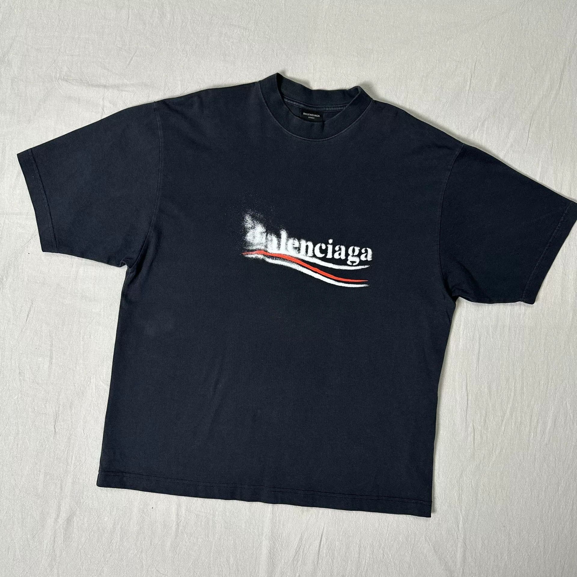 Balenciaga balenciaga black blurry logo short sleeve shirt Size US S / EU 44-46 / 1 - 4 Thumbnail