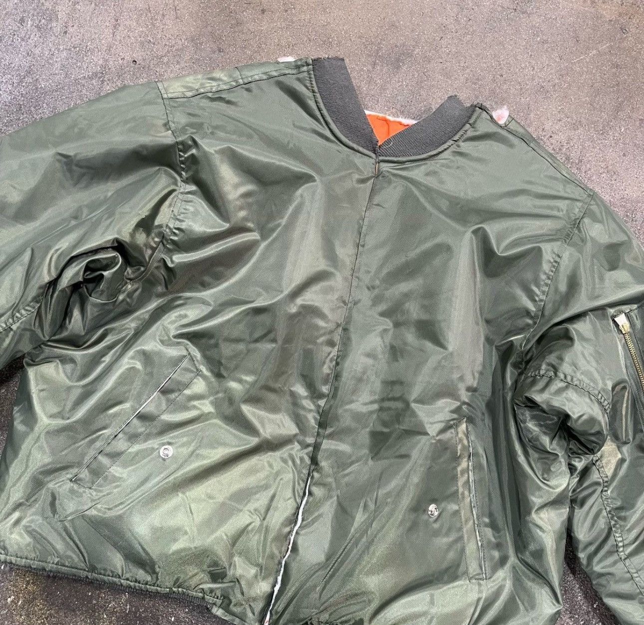 Yeezy 1 of 1 YZY SZN 9 PULLOVER BOMBER UPCYCLE Size US M / EU 48-50 / 2 - 2 Thumbnail