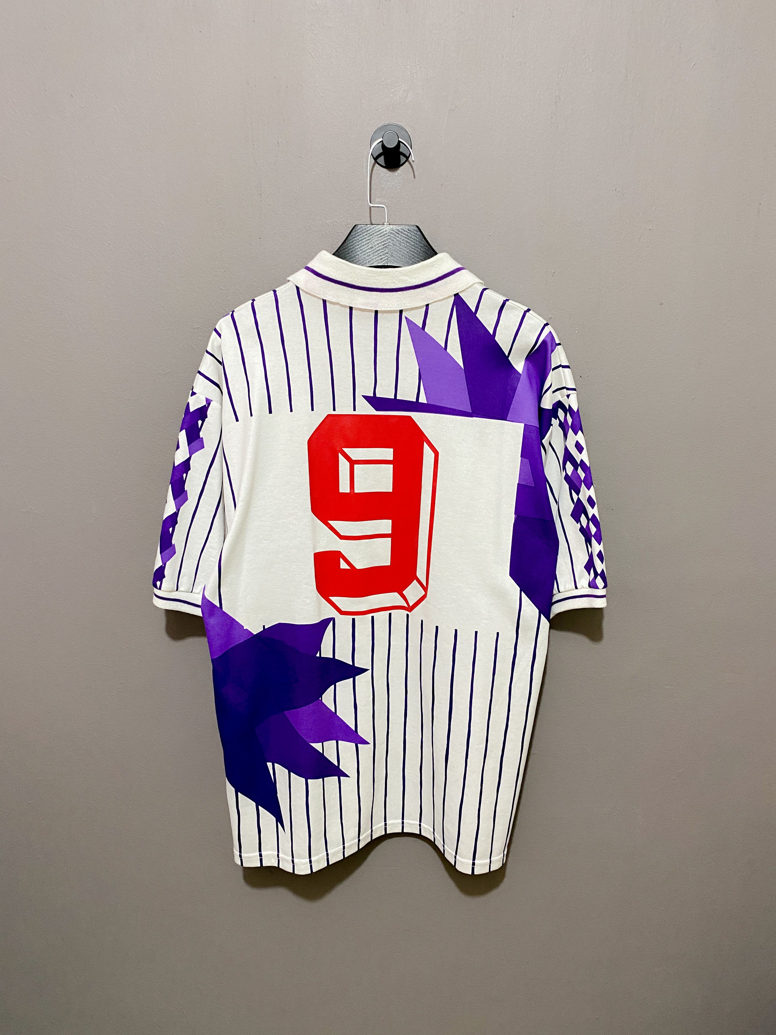 Vintage Vintage 1991 #9 Batistuta Fiorentina Away Football Jersey Size US L / EU 52-54 / 3 - 2 Thumbnail