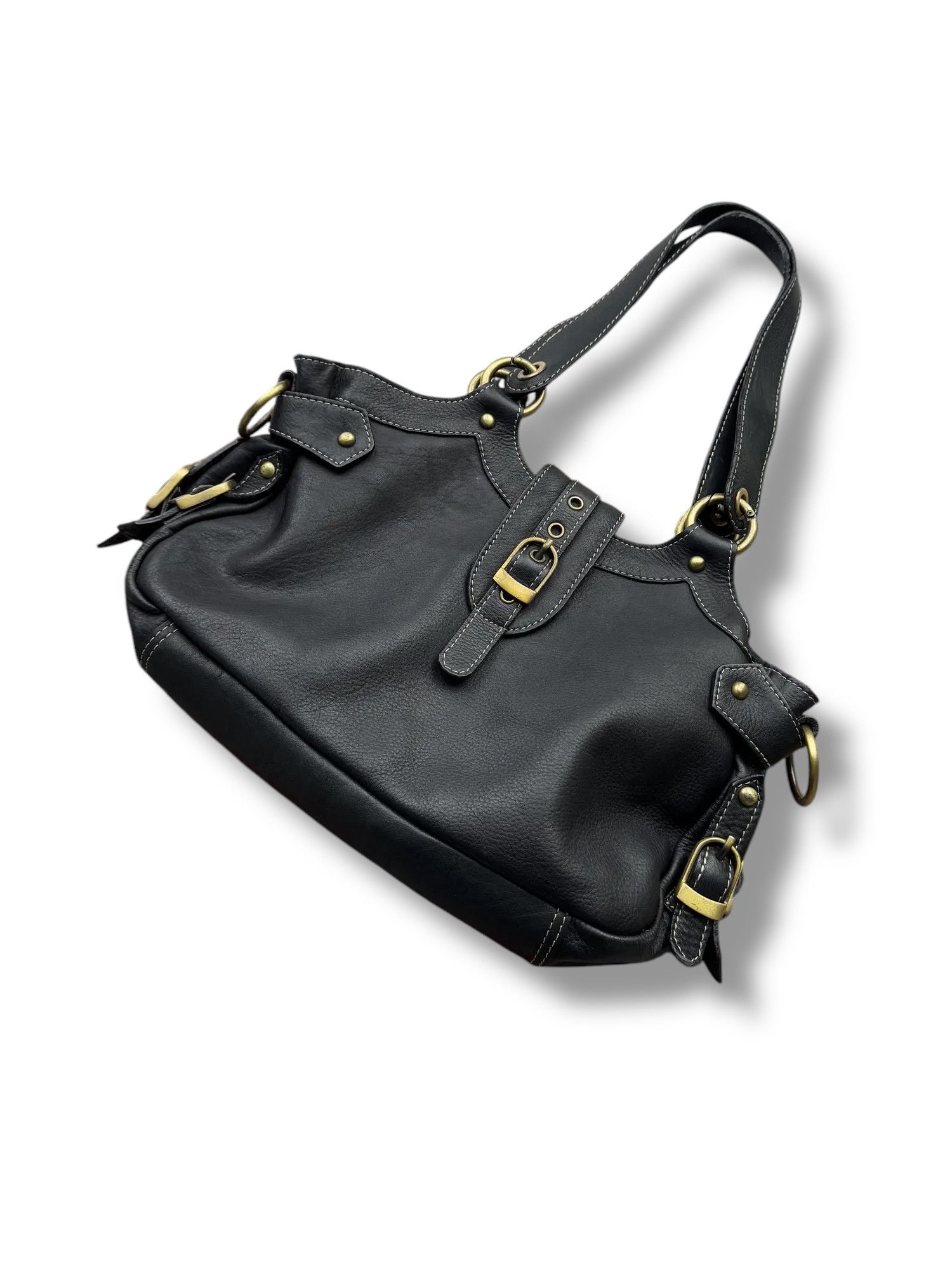 フライターグから、女性向け新作バッグ「R120 AUSTEN」発売