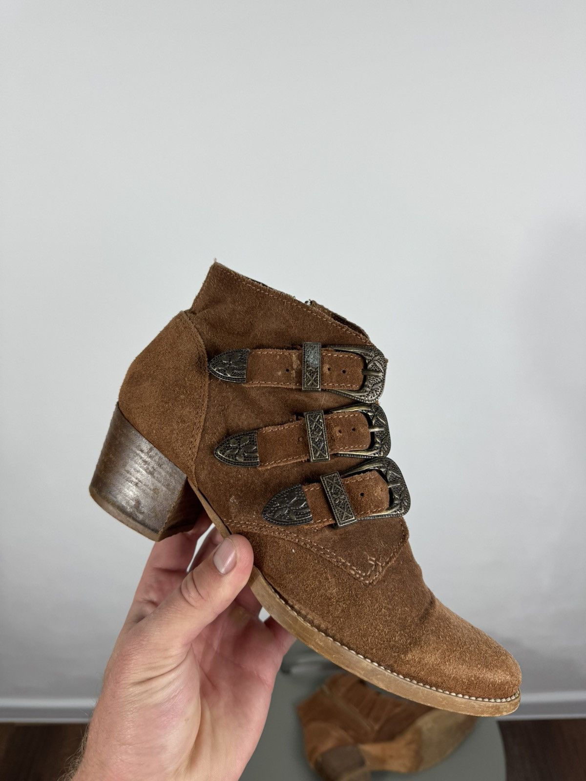 Other Vintage Brown Suede Triple Buckle Western Ankle Boots EU 38 Size US 7 / IT 37 - 12 Thumbnail