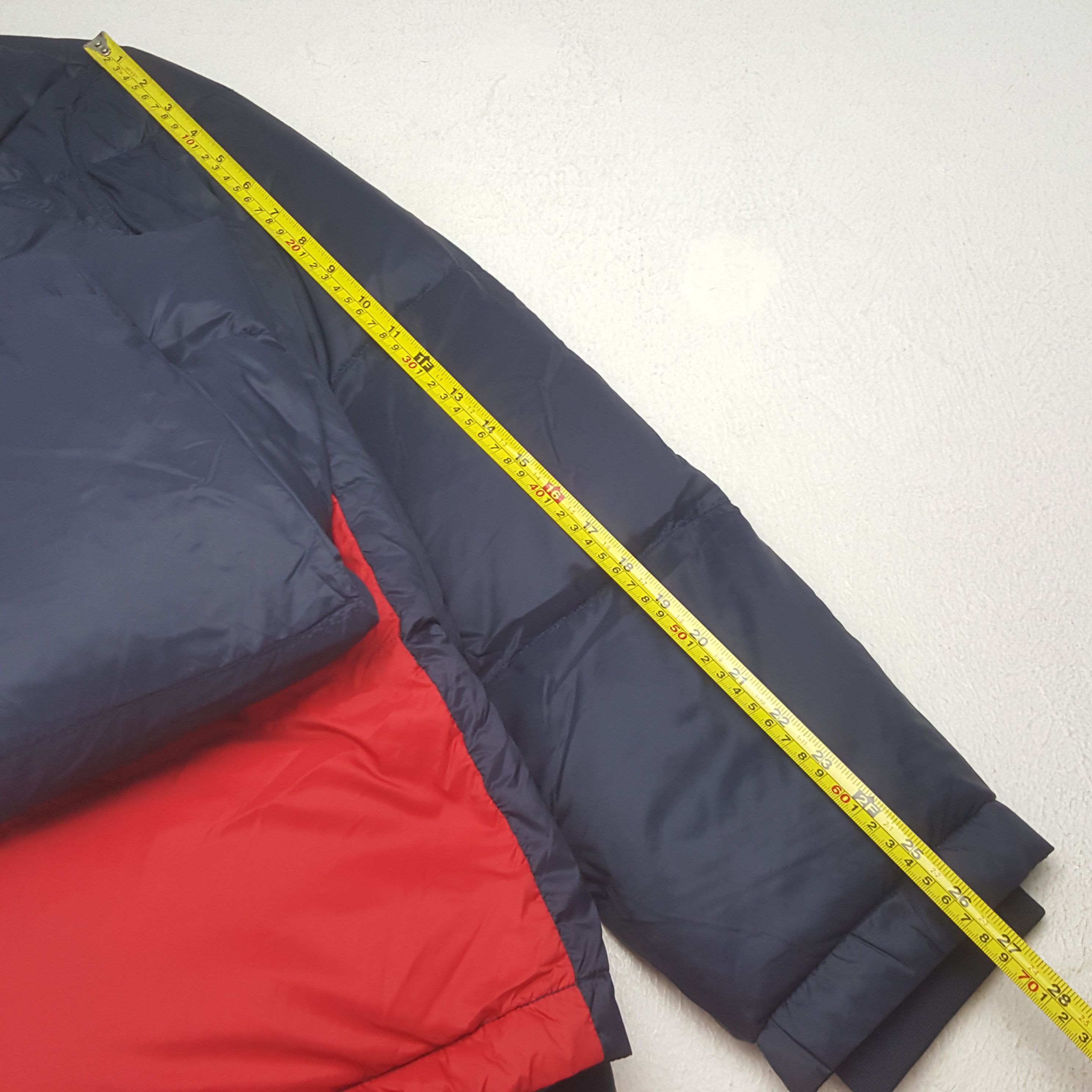 Tommy Hilfiger Vintage Tommy Hilfiger American Puffer Winter Jacket RR24 Size US S / EU 44-46 / 1 - 6 Thumbnail