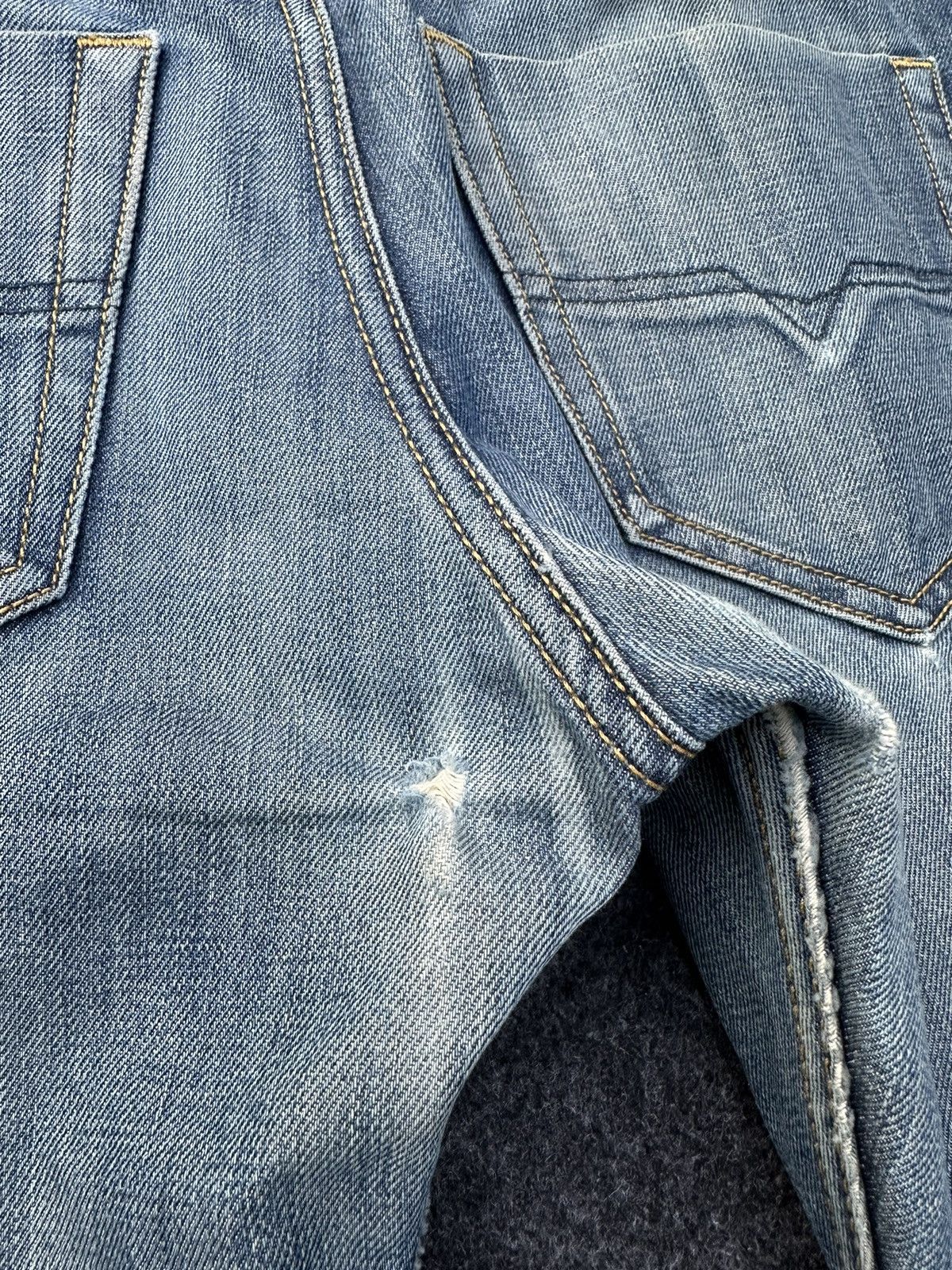 Diesel × Vintage Diesel Turbo Faded Washed Distressed Denim D2 Size US 32 / EU 48 - 13 Thumbnail