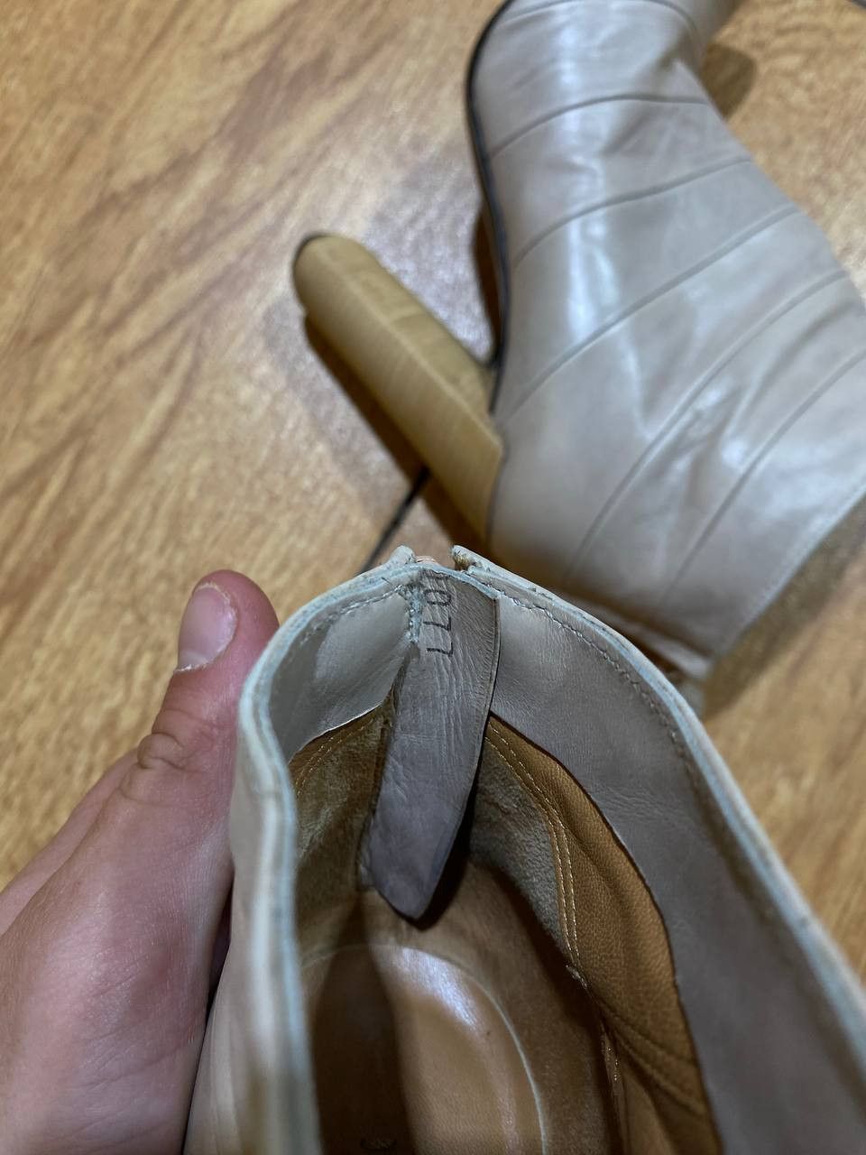 Louis Vuitton Louis Vuitton Suede Ankle Leather Boots Vintage Size US 4 / IT 34 - 18 Thumbnail