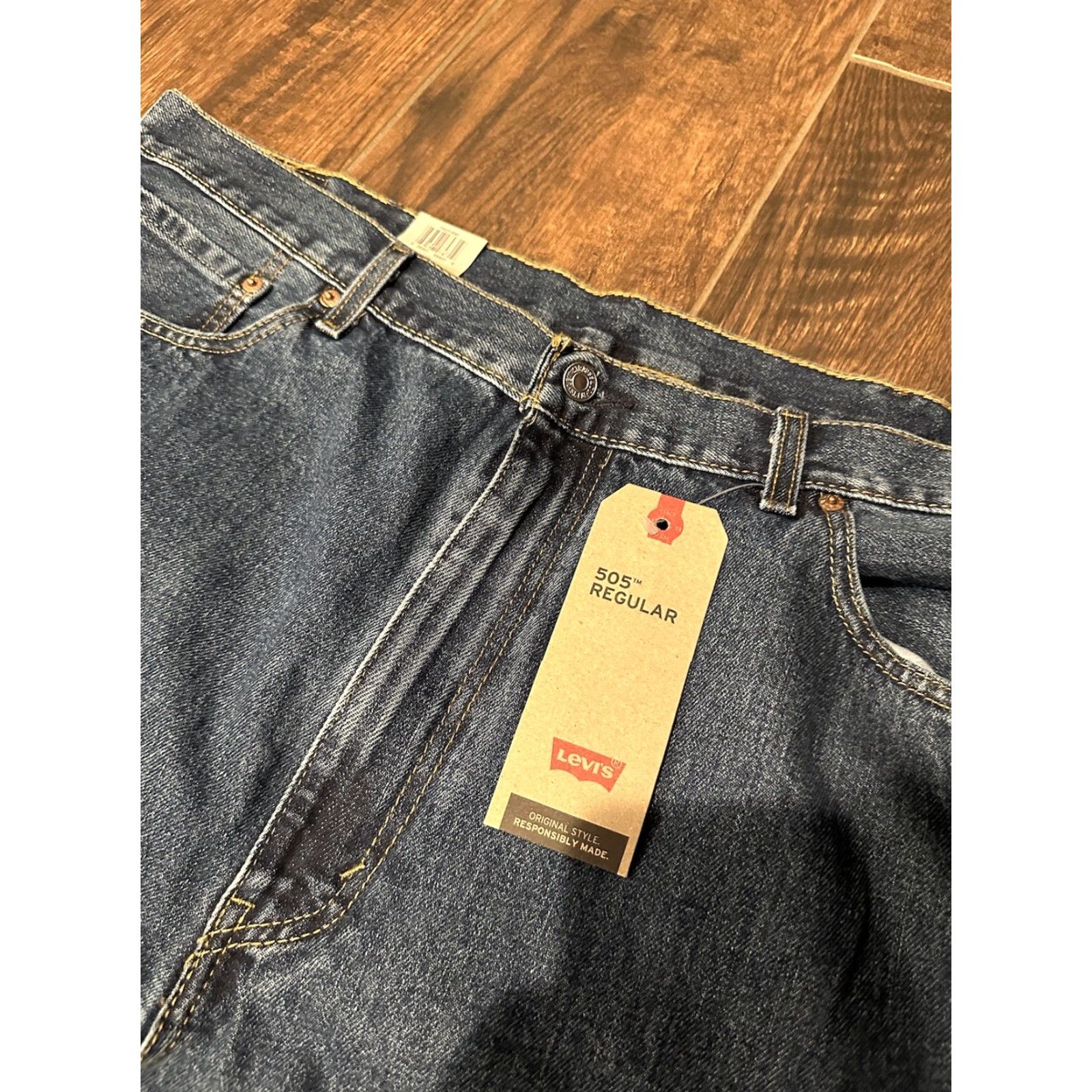 Levi's VINTAGE not, wait: sorry. Size US 42 / EU 58 - 6 Thumbnail