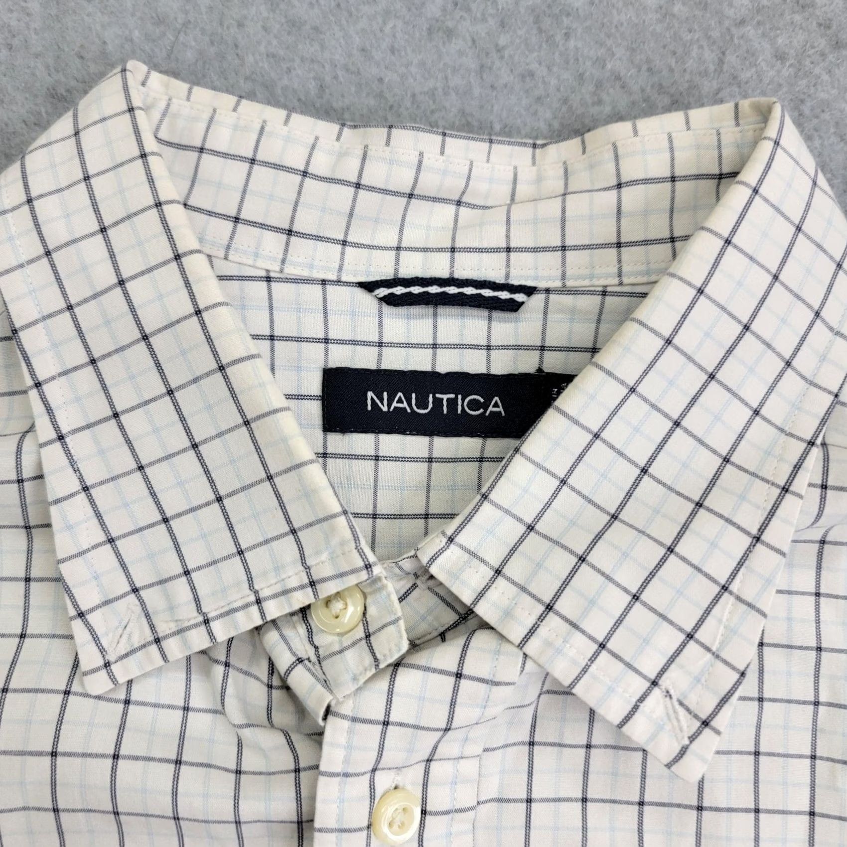 Nautica Nautica Shirt Mens XL White Blue Plaid Button Down Long Sleeve Pocket Dress Shirt Size US XL / EU 56 / 4 - 2 Thumbnail