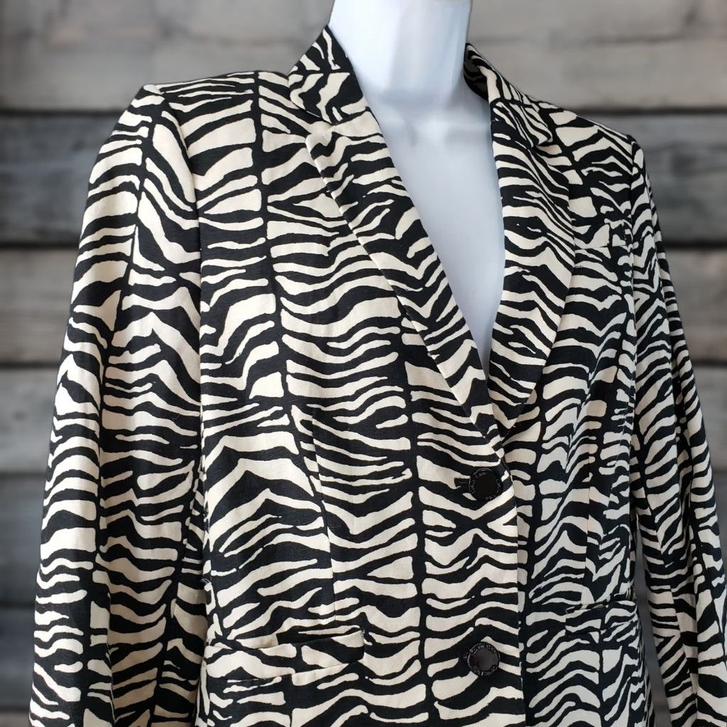 Calvin Klein Calvin Klein Blazer Womens Sz 10 Black Beige Animal Print Linen Blend 2 Button Size L / US 10 / IT 46 - 1 Thumbnail