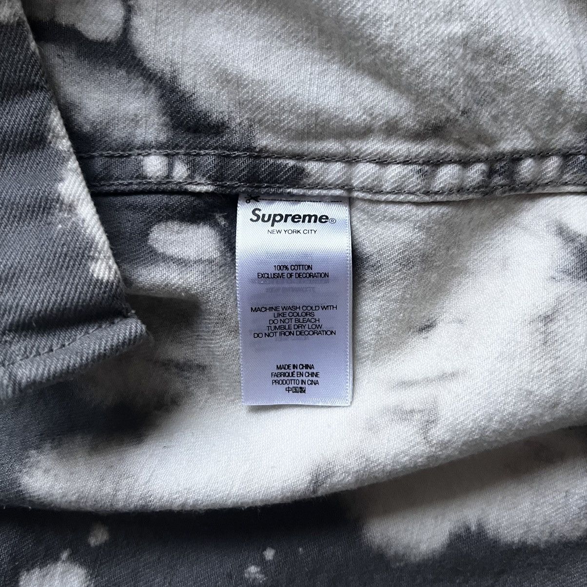Supreme Supreme Hooded Denim Shirt Bleached XL Size US XL / EU 56 / 4 - 7 Thumbnail