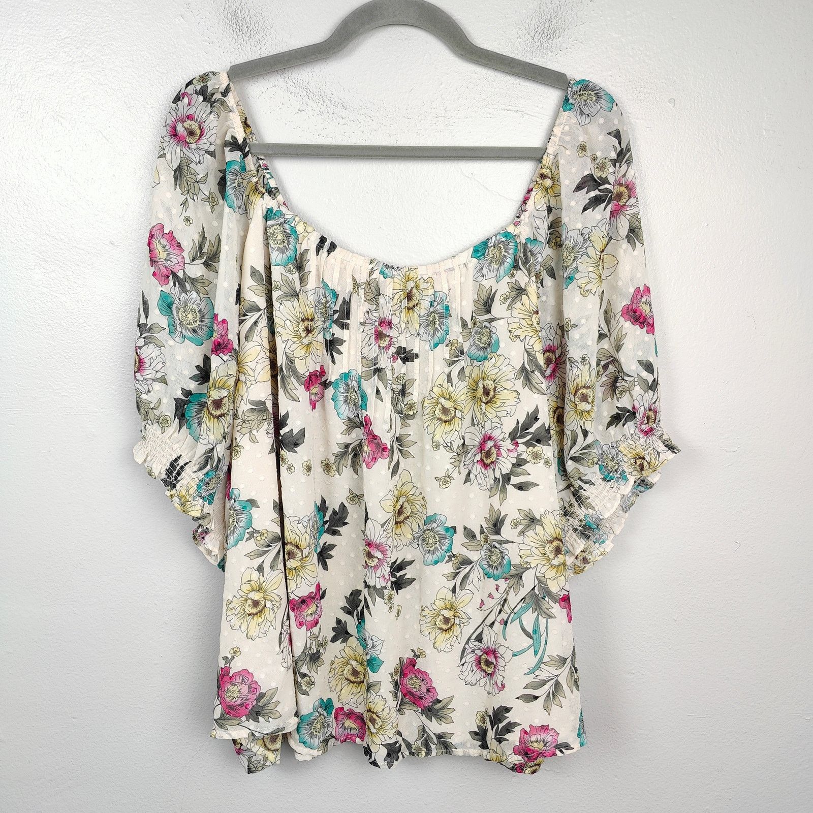Other Torrid Chiffon Clip Dot Blouson Short Sleeve Top Womens 4X Size 4XL / US 24-26 - 1 Thumbnail